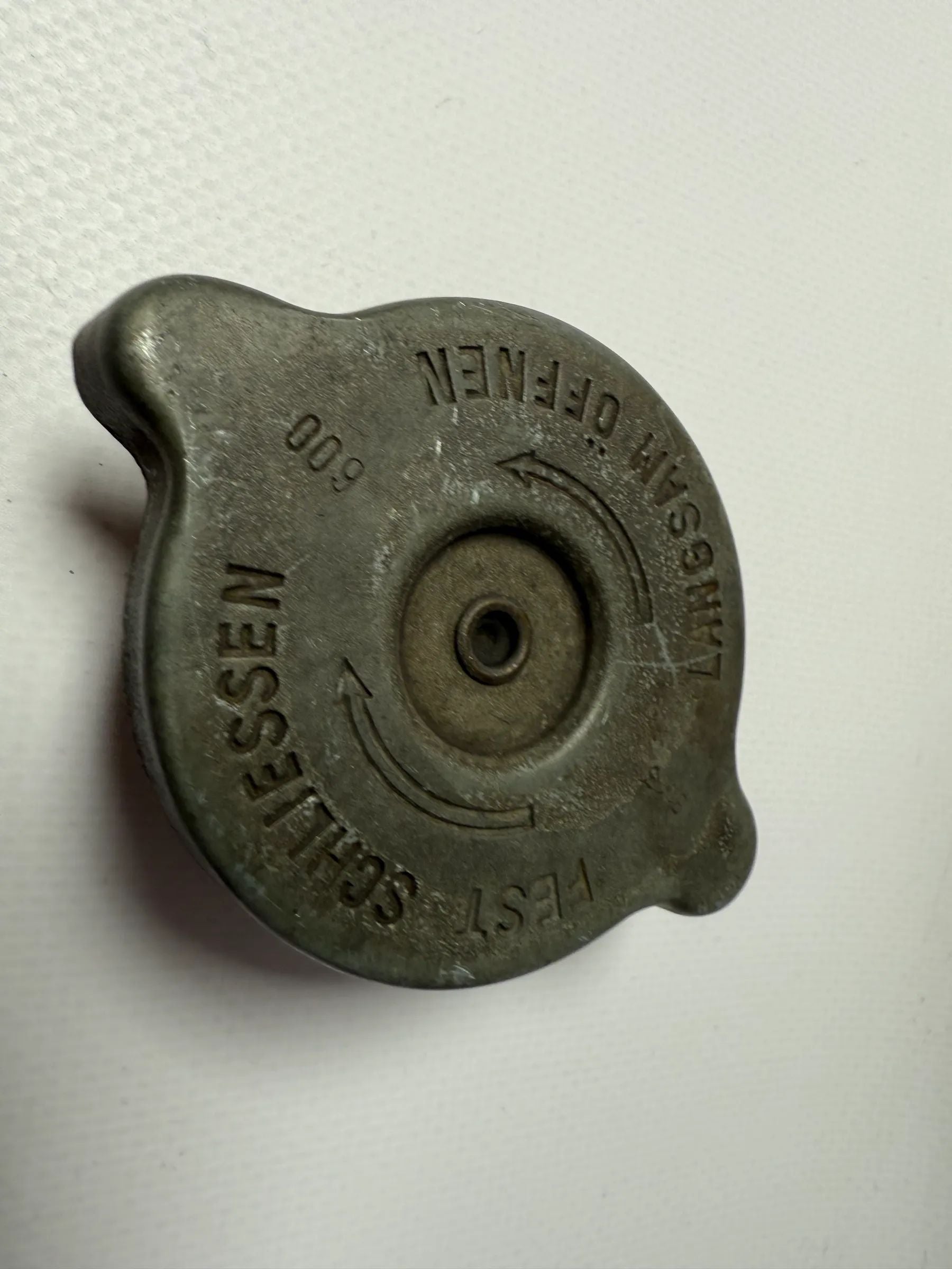 อะไหล่แท้ Opel Rekord Commodore Admiral Kapitän ฝาหม้อน้ำ 8113 600