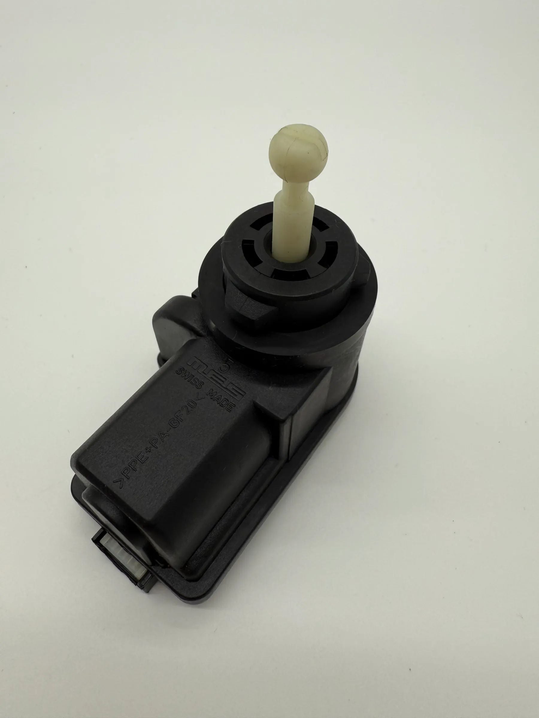 VW 6X Lupo 1.0 純正ヘッドライト レベライザーモーター