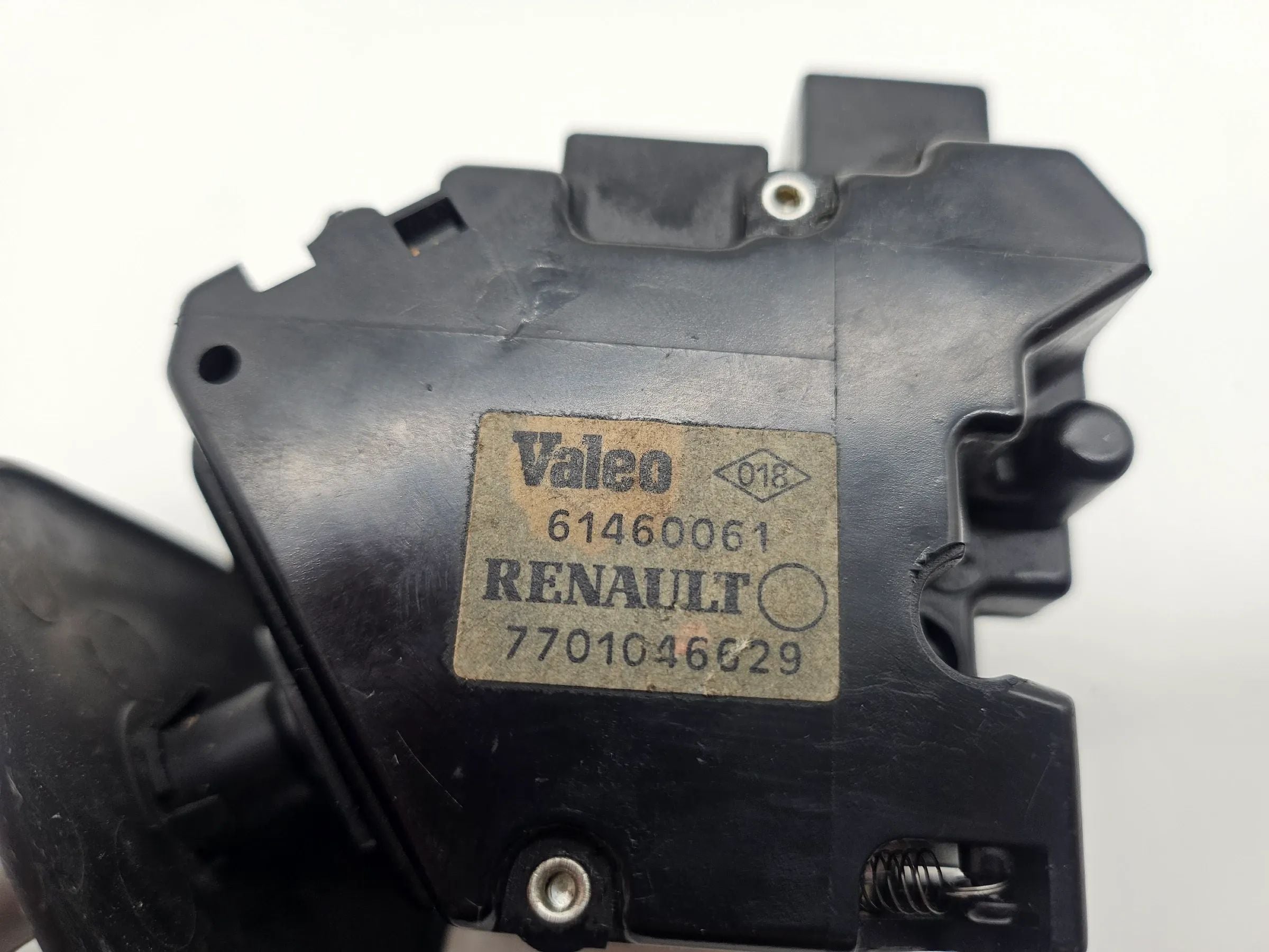 Renault Twingo steering column switch indicator wiper light 6140061 7701046629 