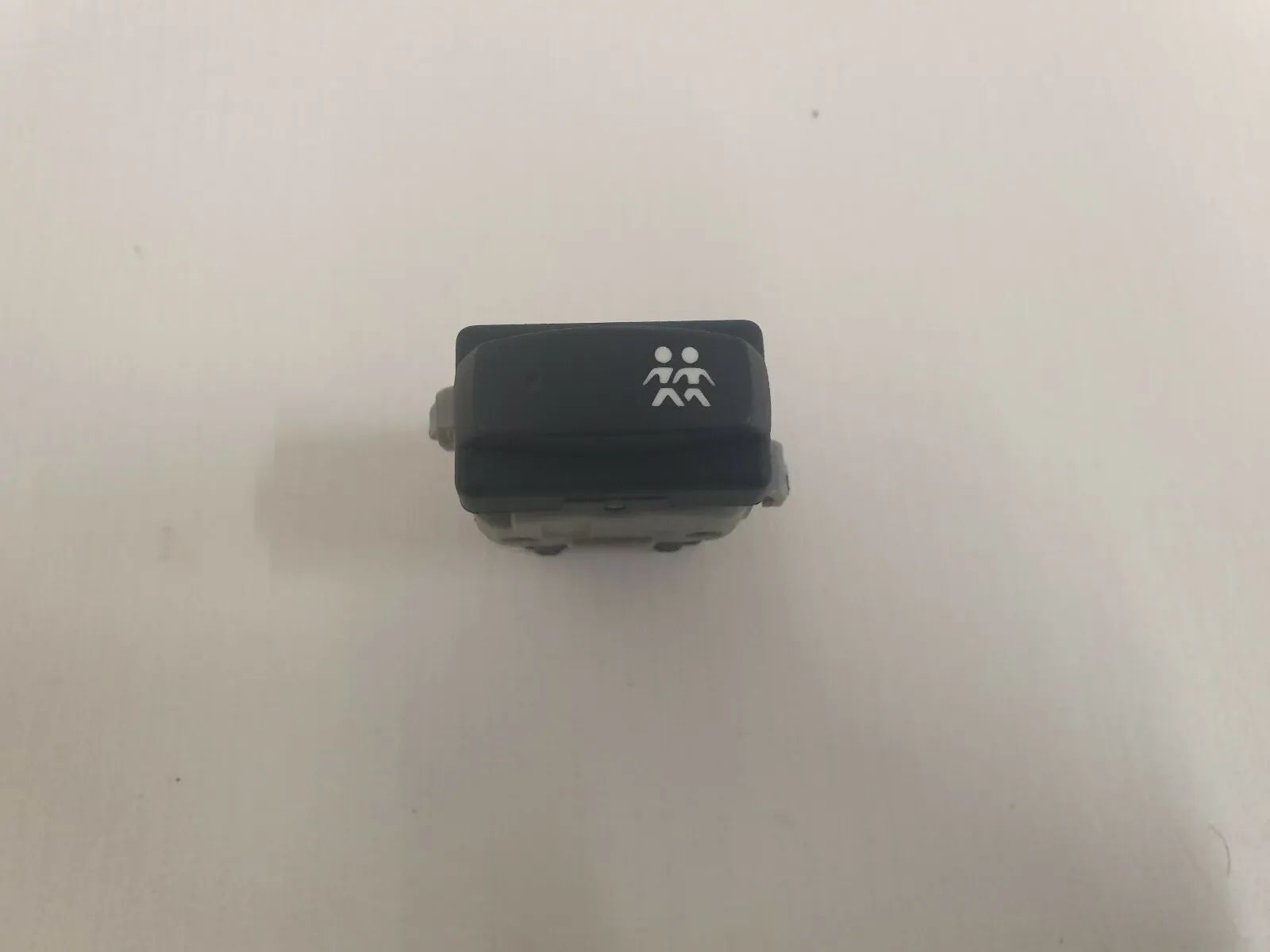 Renault Megane Scenic Schalter Kindersicherung 108263A Valeo 28082 K19