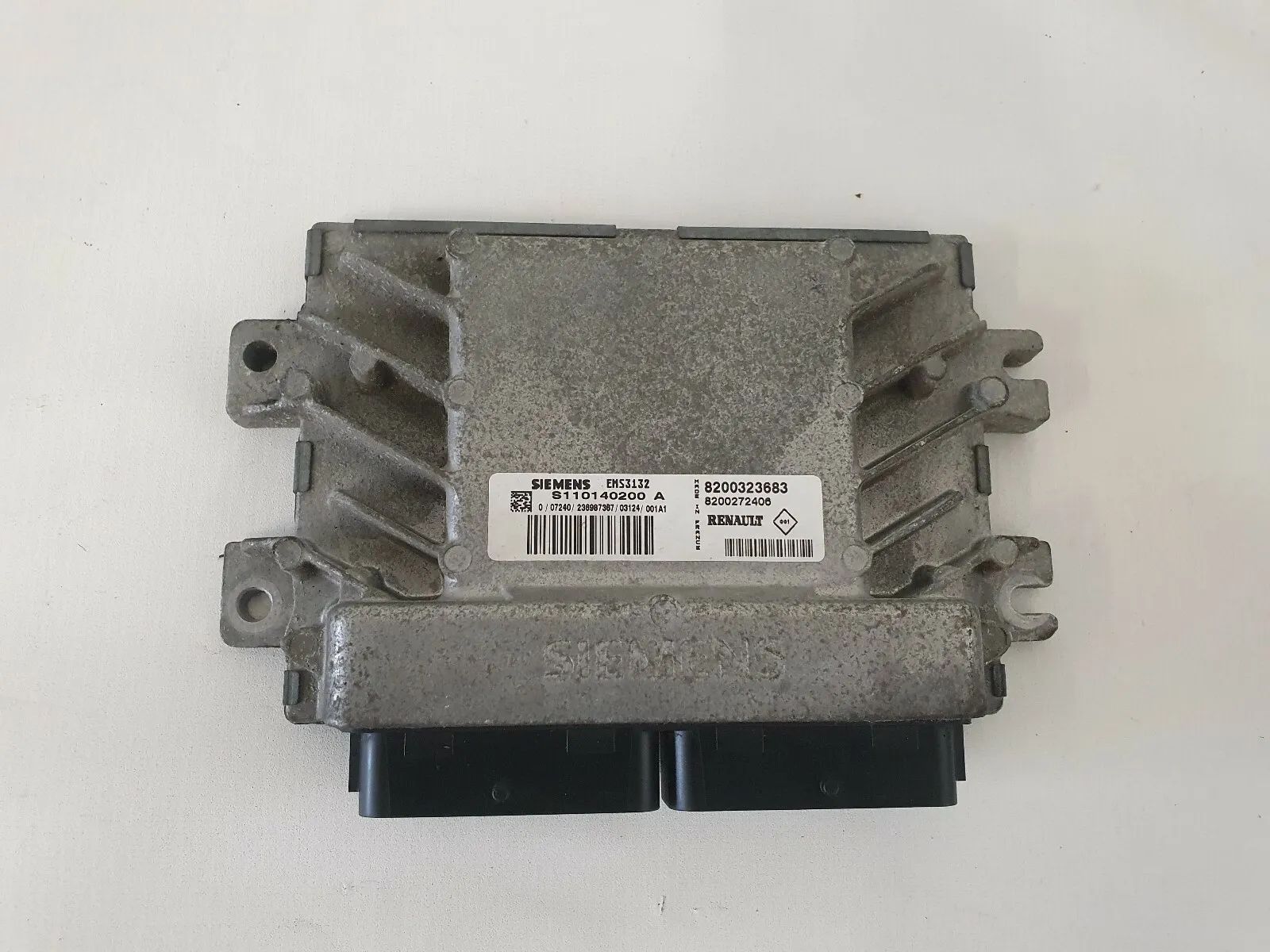กล่องควบคุมเครื่องยนต์ Renault Clio Siemens EMS3132 8200272406 8200323683 พร้อมส่ง ทดสอบแล้ว