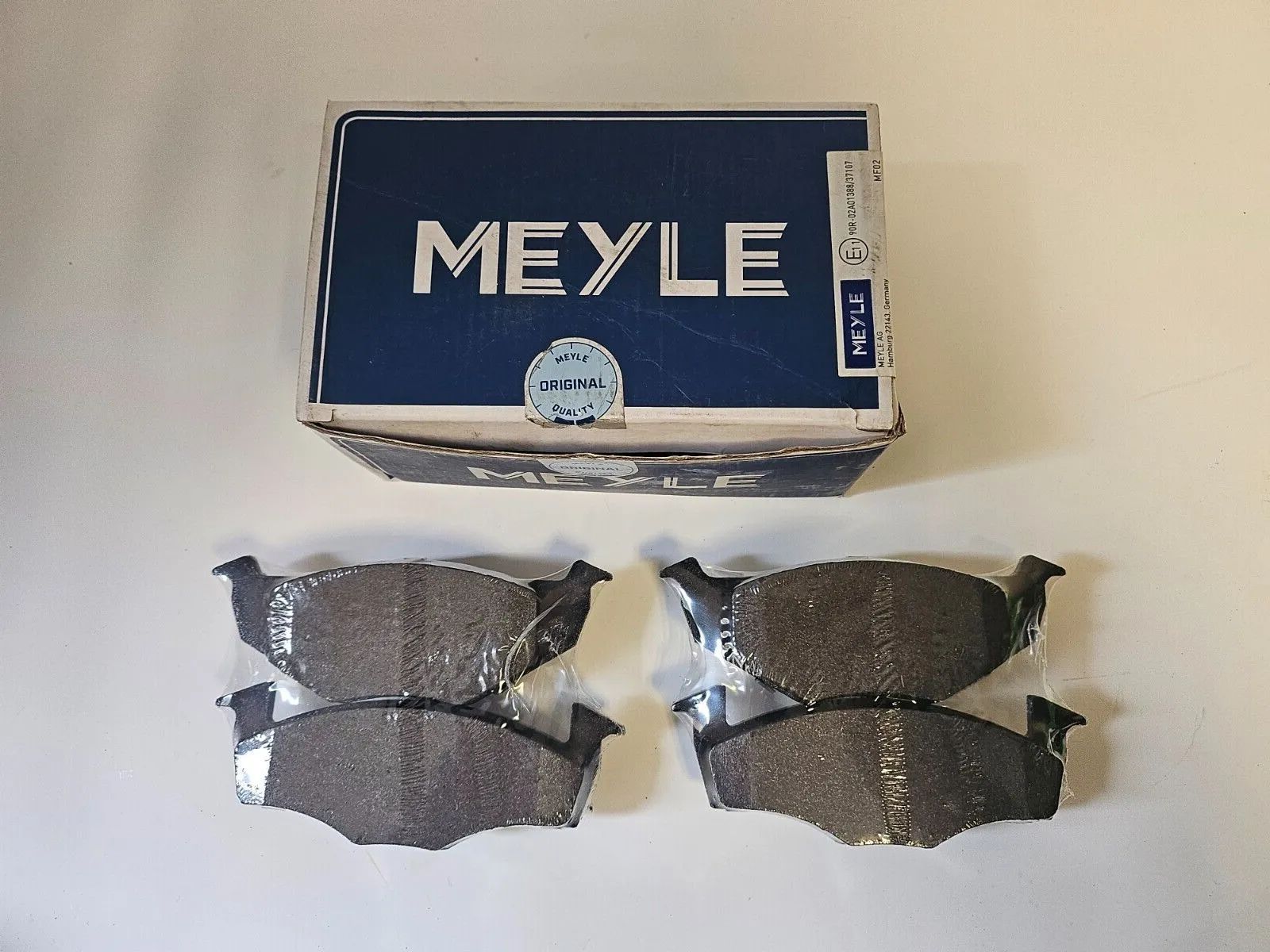 MEYLE VW POLO (9N)/GOLF III (1H1) 前輪純正ブレーキパッドセット 025 218
