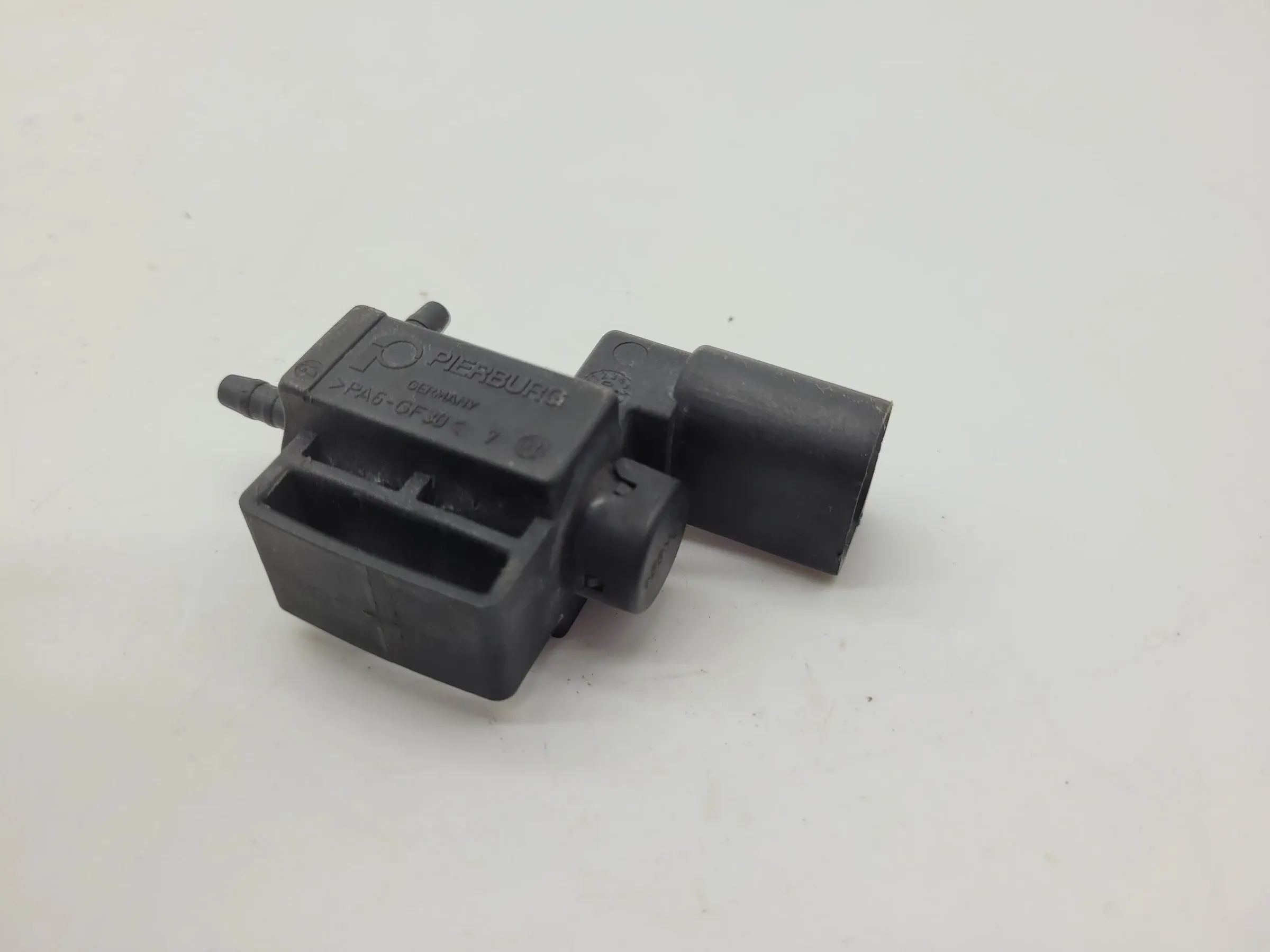 Magnetventil Saugrohr Ansaugluft Ventil für Audi A3 A4 VW Golf Polo Seat Skoda