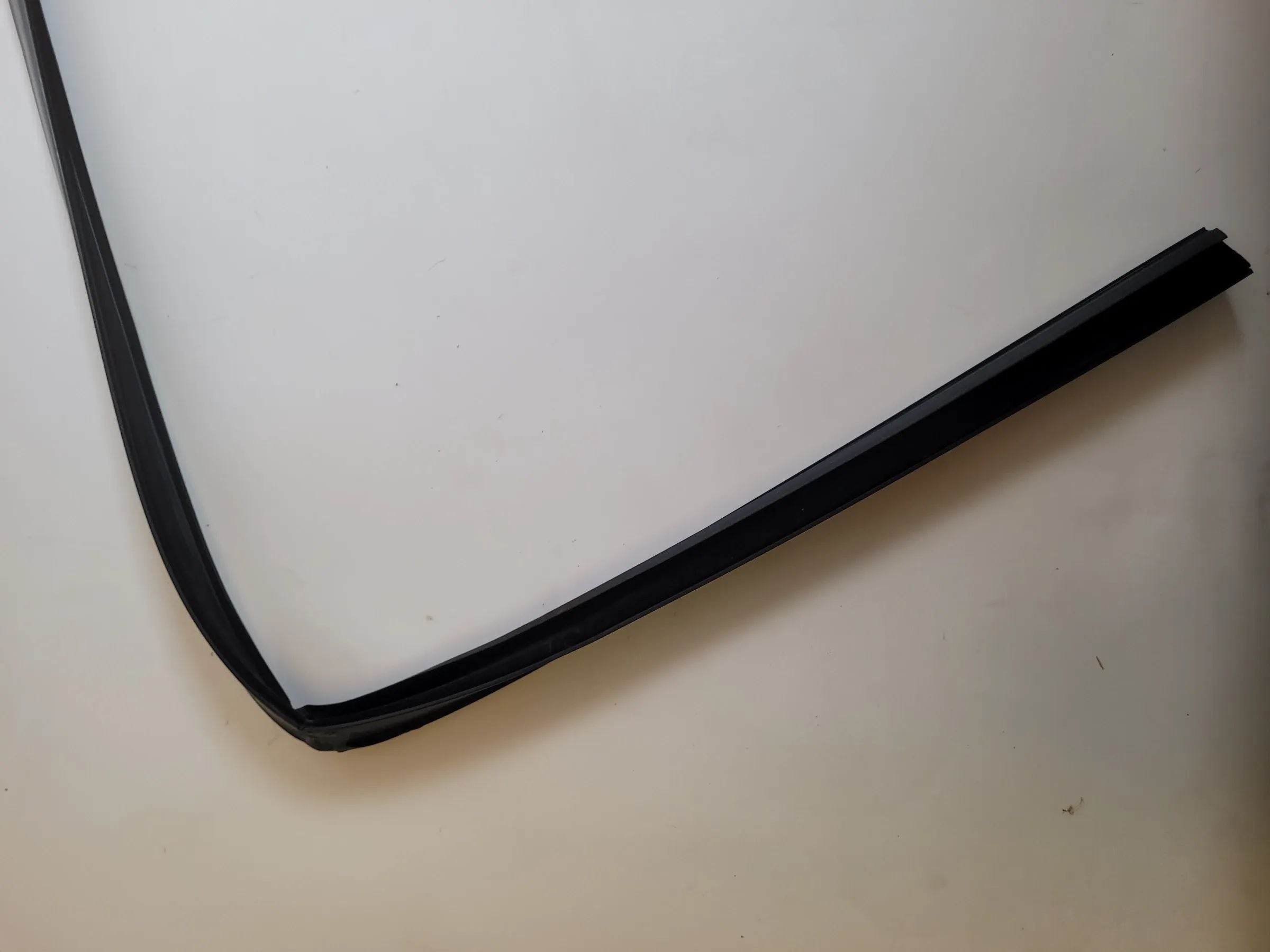 BMW 5er Touring E61 Fensterführung Dichtung Gummi Vorne Rechts Original