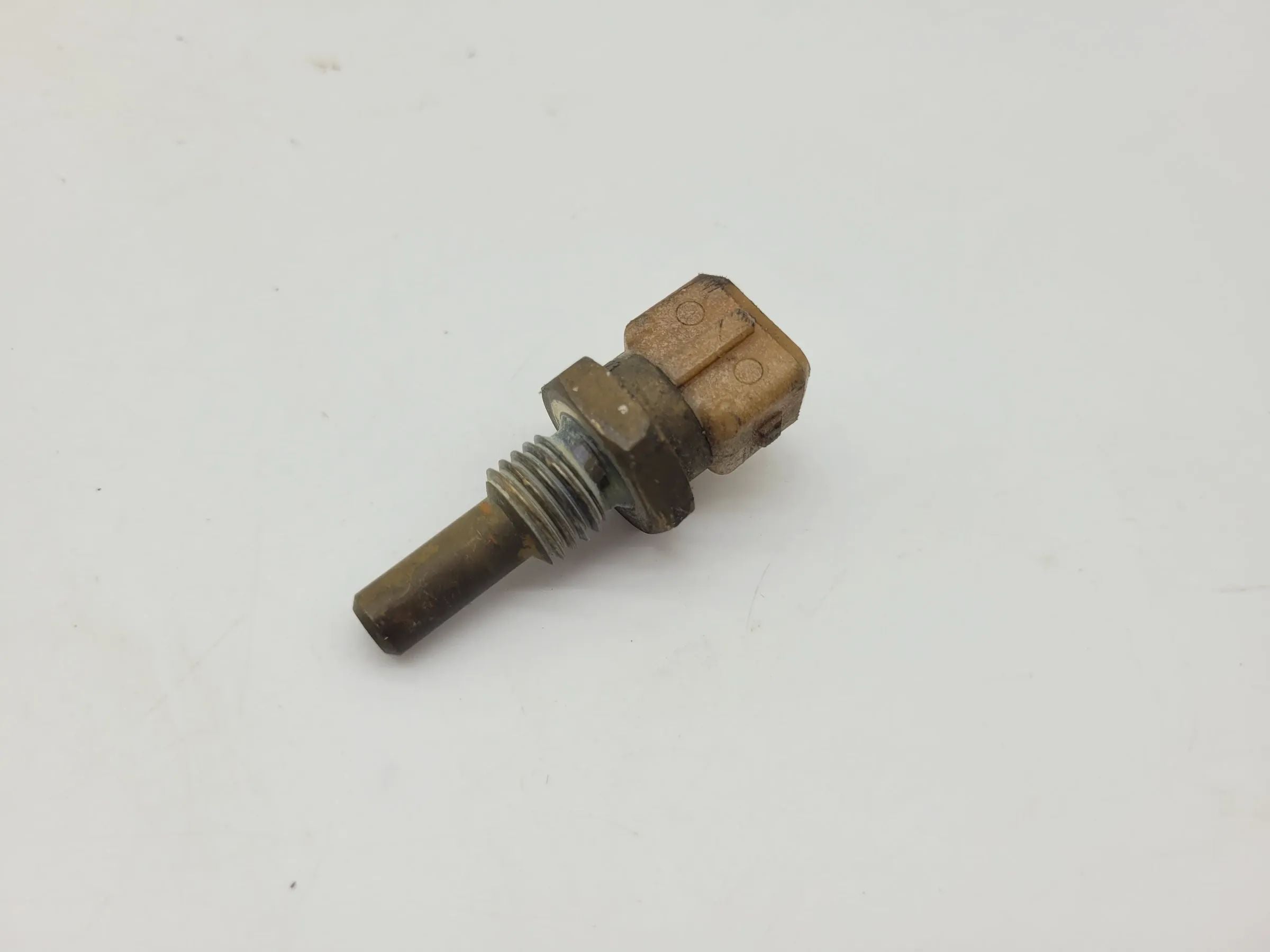 BMW 5er E28 E34 6er E24 7er E23 E32 Kühlflüssigkeit Temperaturfühler 0280130023