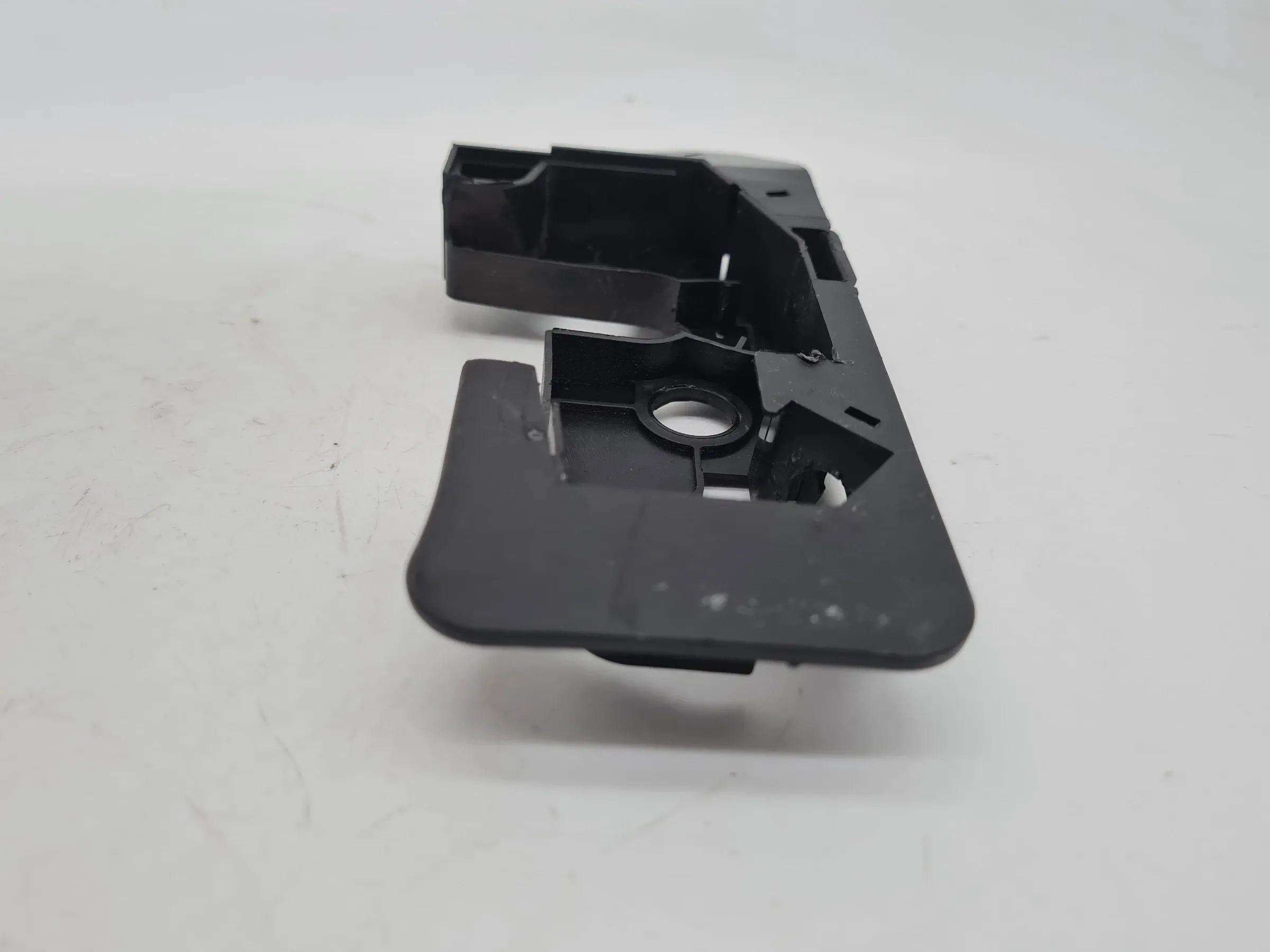 BMW 5er Touring E39 Sitzschloss Abdeckung Hinten Links 52.20-8221535.9 Original