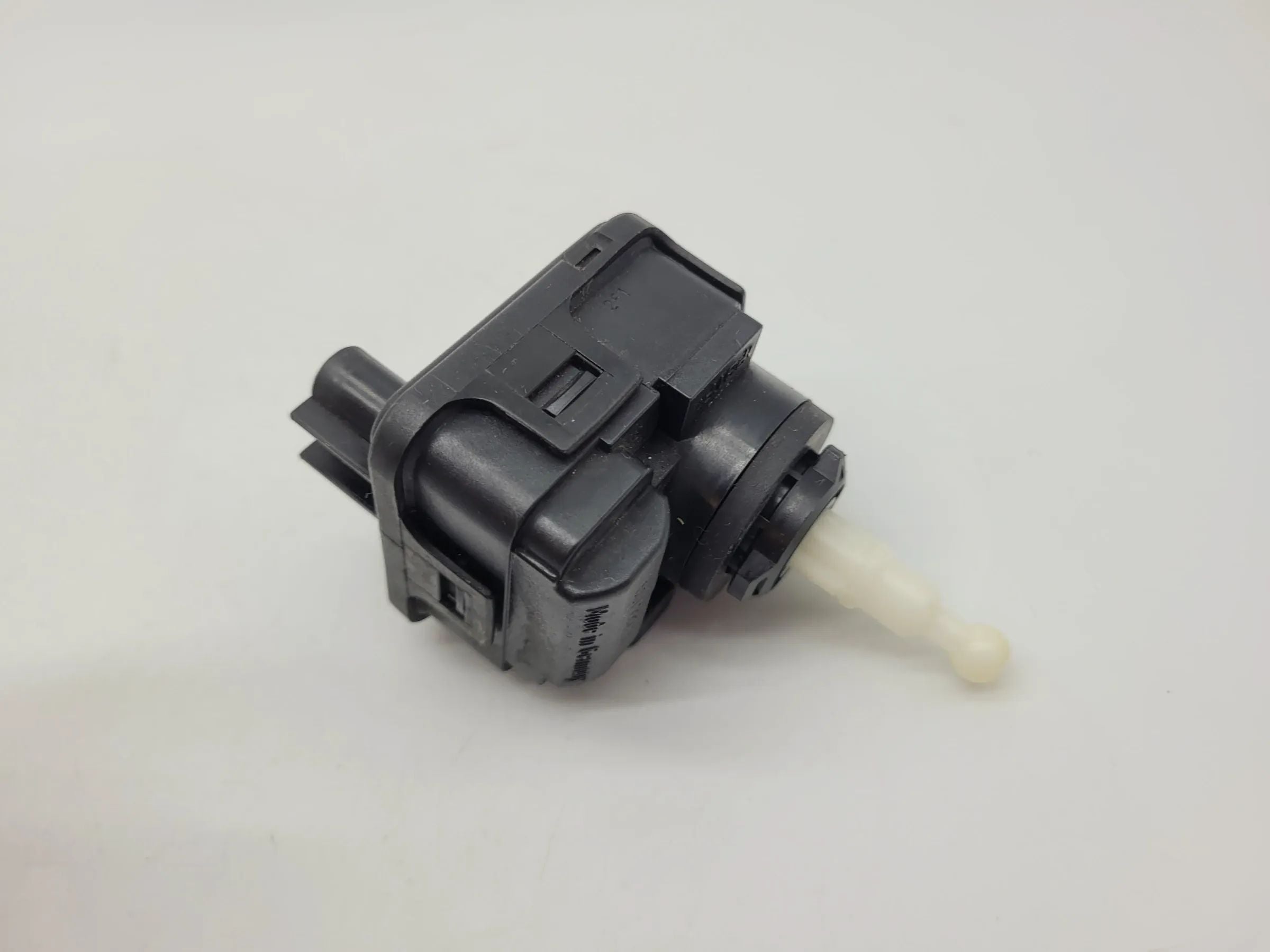 Opel Omega B V94 Scheinwerfer Stellmotor LWR L/R 90492832 (Original)