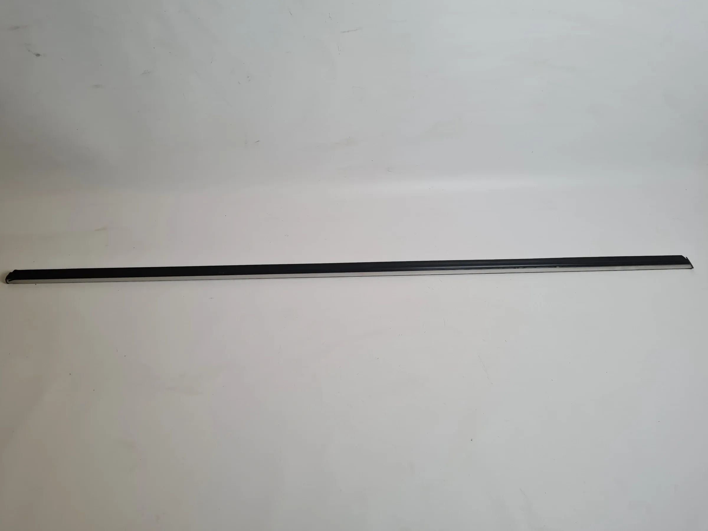 Mini One (R50/R53) Türleiste Zierleiste Rechts (an 7039866) (Original)