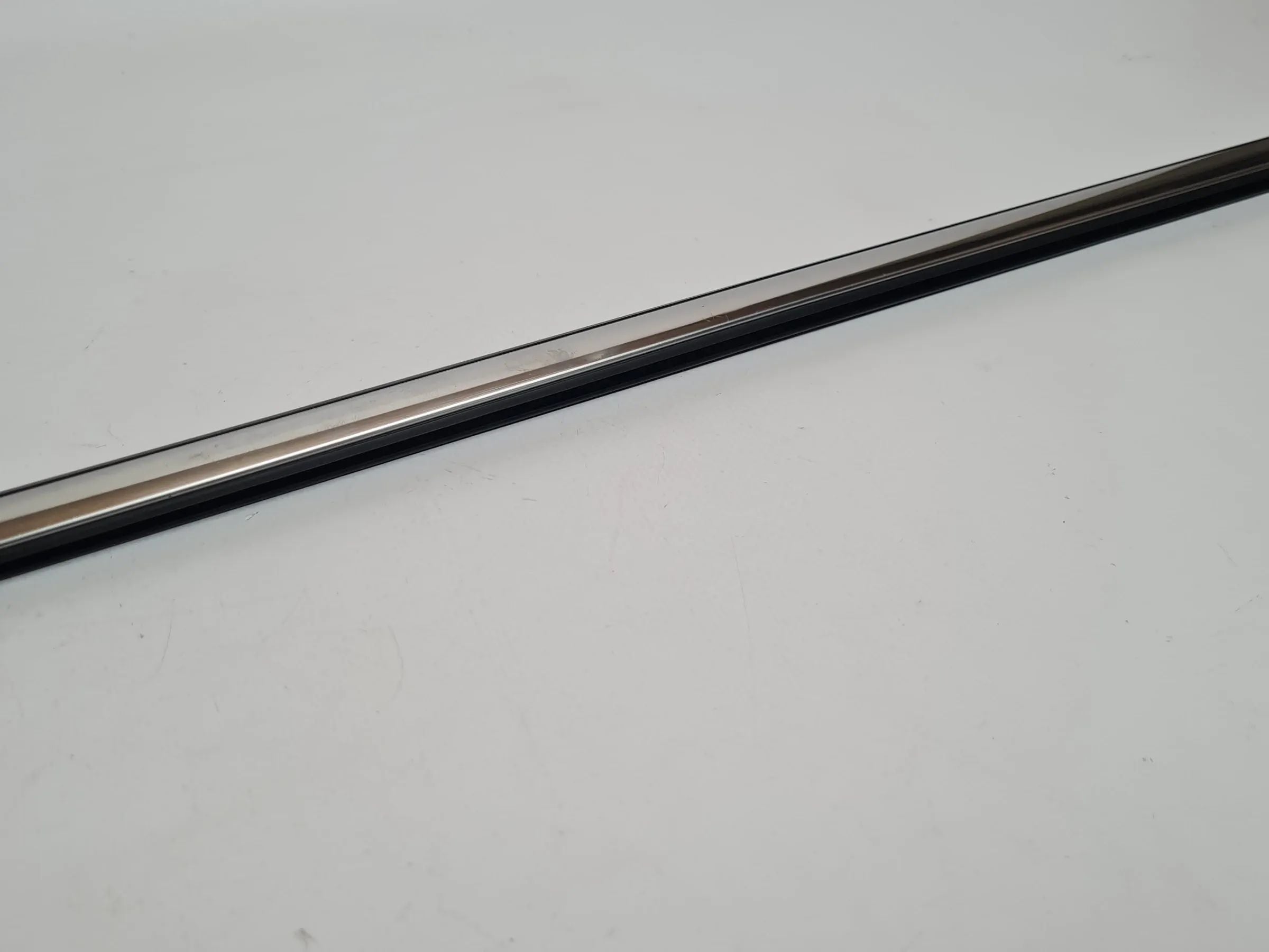 Mini One (R50/R53) Türleiste Zierleiste Links (an 7039865) (Original)