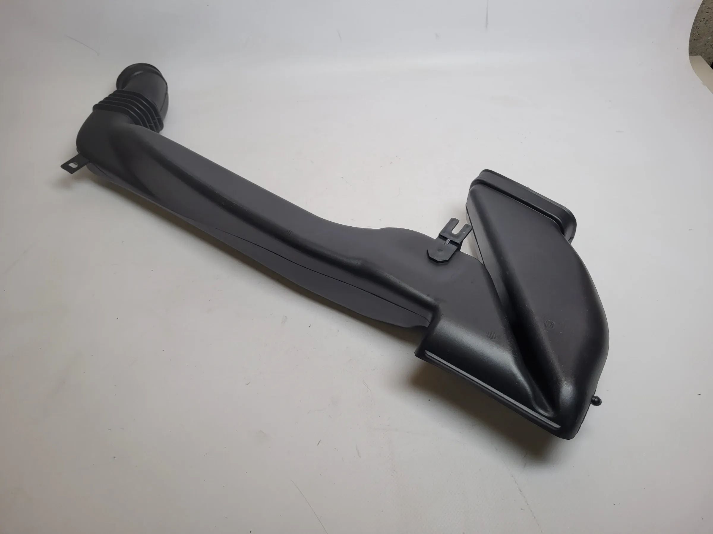 BMW 5er Touring E39 Kaltluftkanal Luft Rechts 64.22-8159752 Original