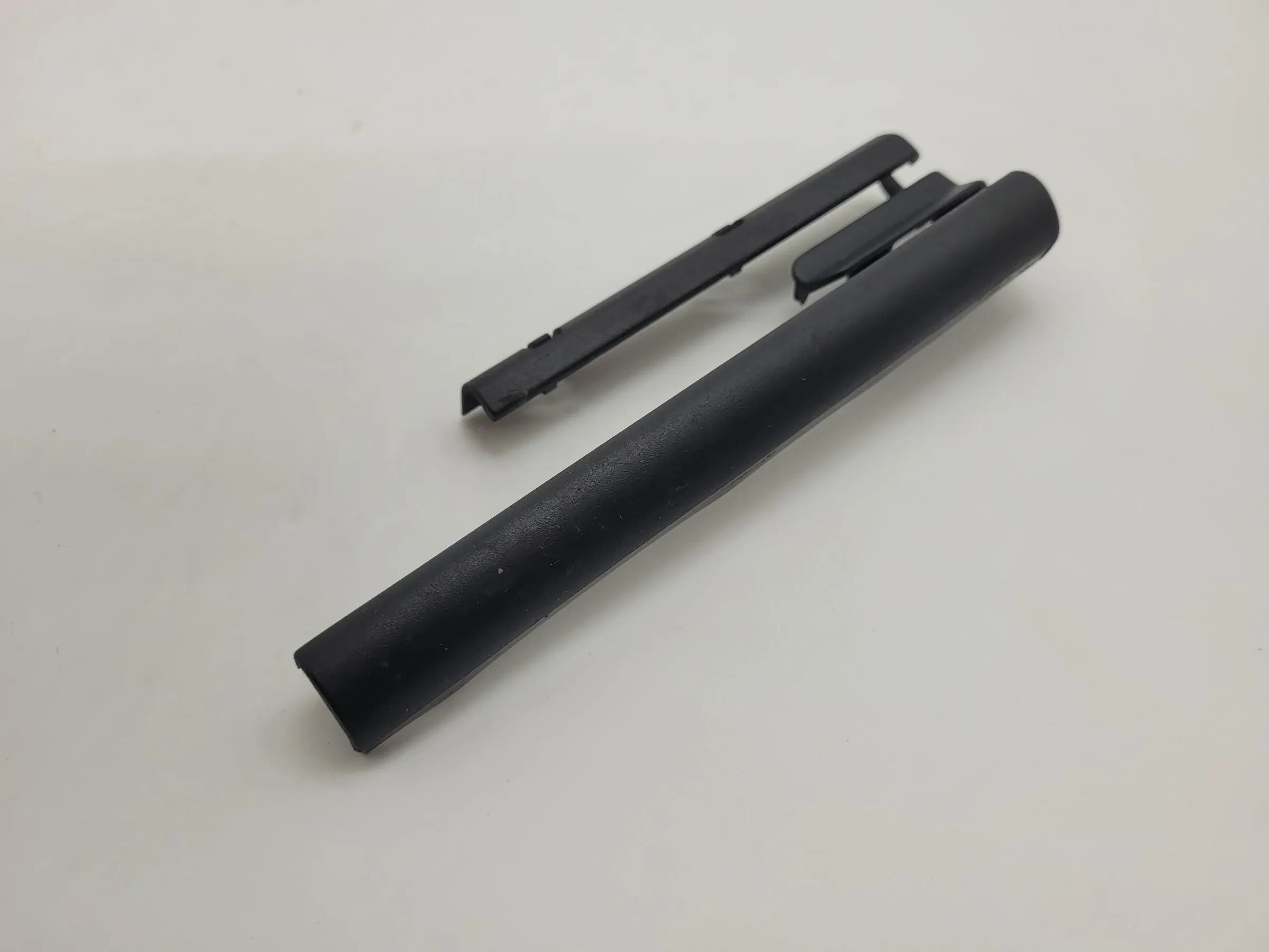BMW 7er E38 Abdeckung Sitzschiene Rechts Vorne 52.10-8207206 Original