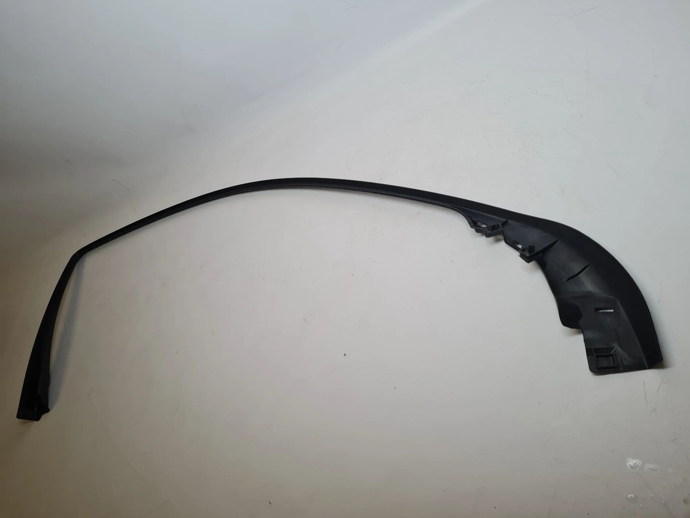 Original Mercedes C-Klasse (CL203) Fensterrahmenverkleidung Rechts A2037250471