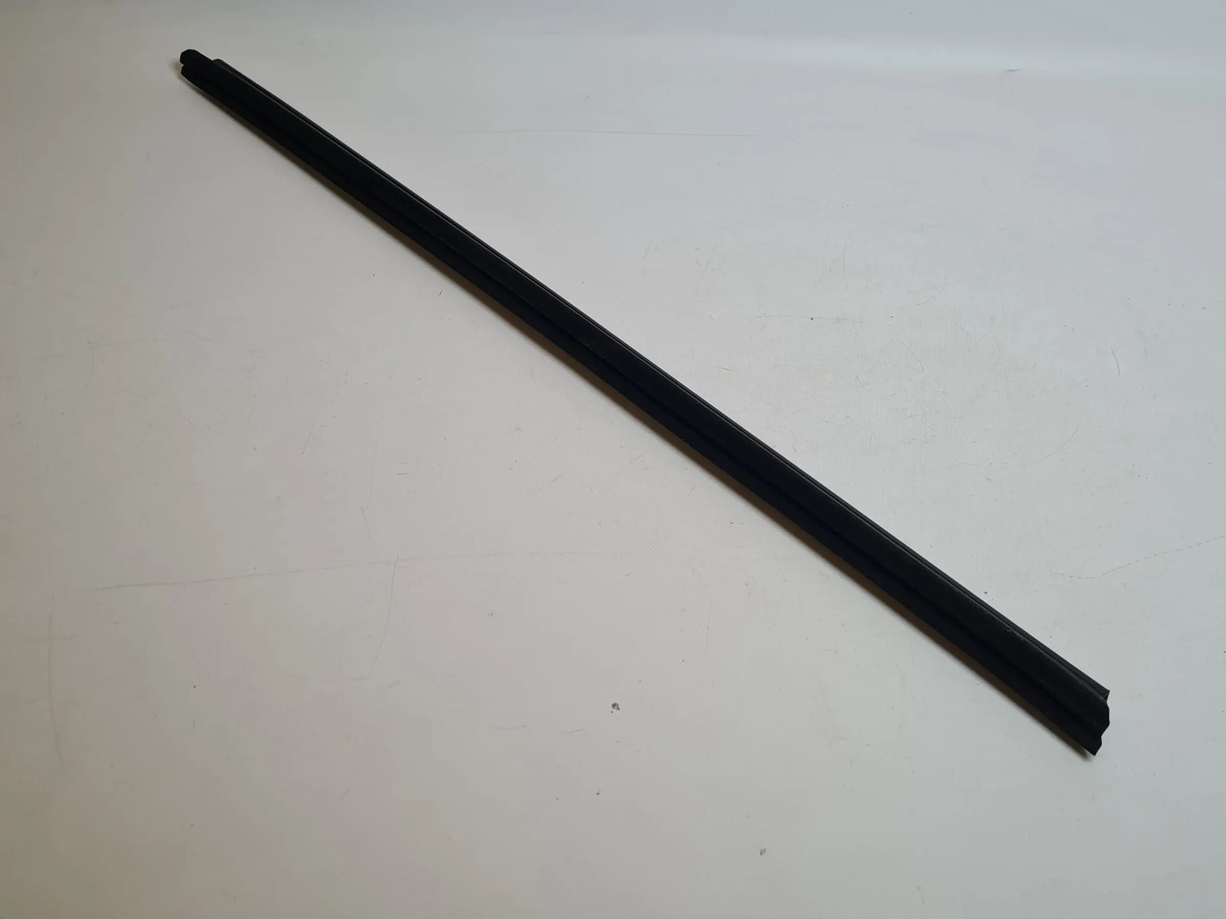 Original Seat Ibiza IV (6J5/6P1) Fensterschachtabdichtung L/R Vorne 6J4839471
