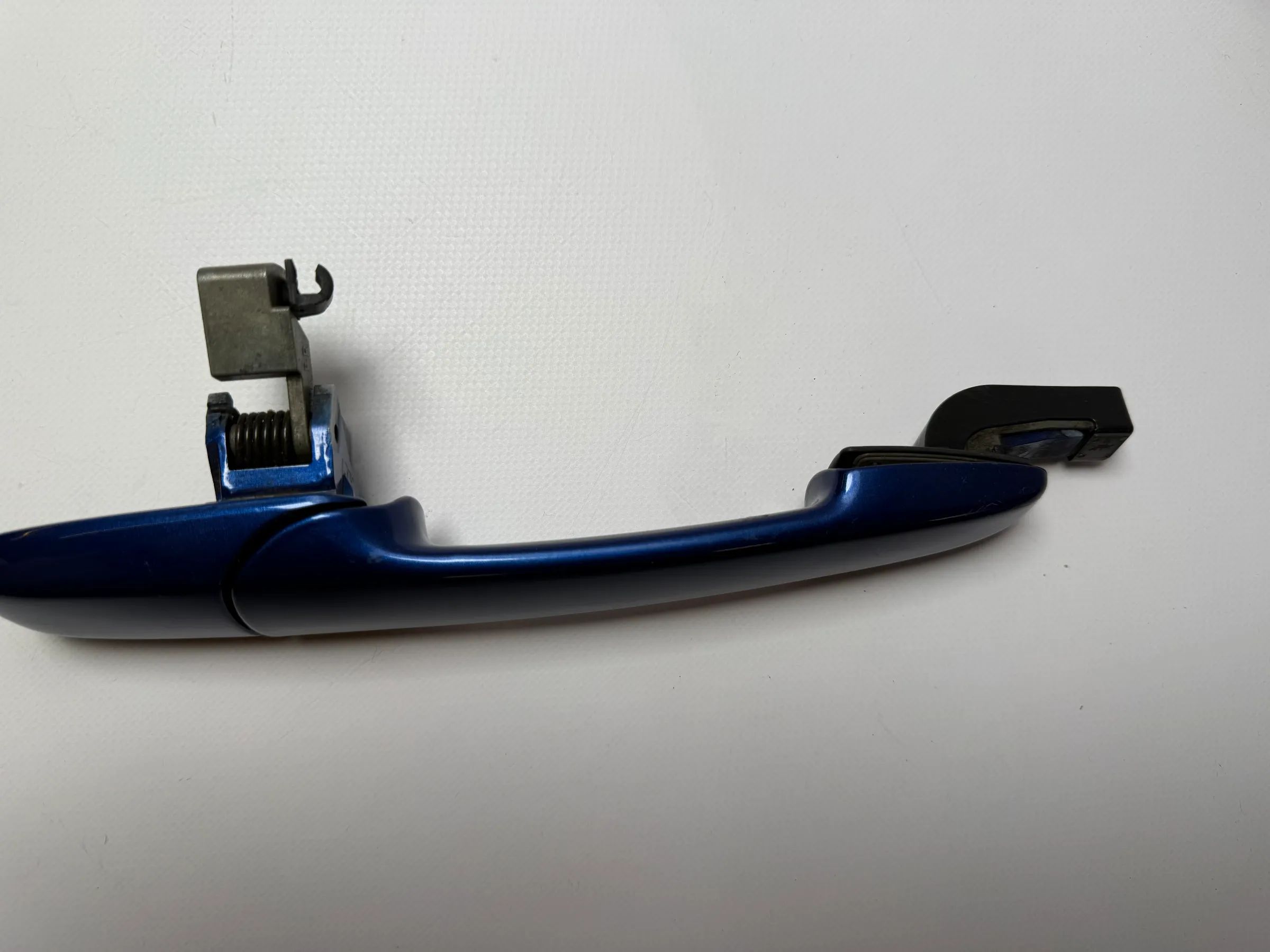 Оригинальная правая передняя синяя ручка двери Mazda 6 GJ6L