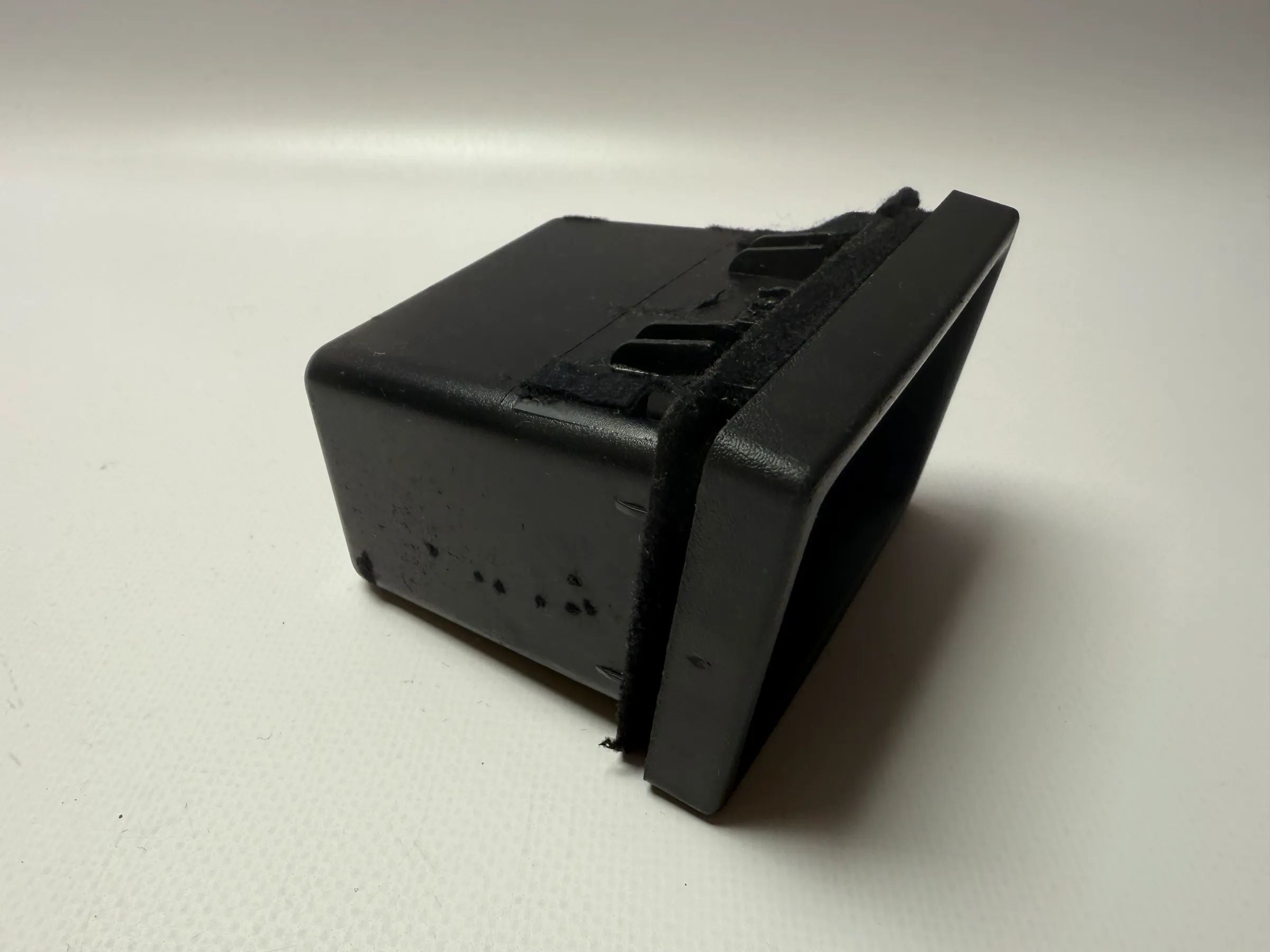 Originele OPEL OMEGA B CARAVAN Opbergvak, 90458845