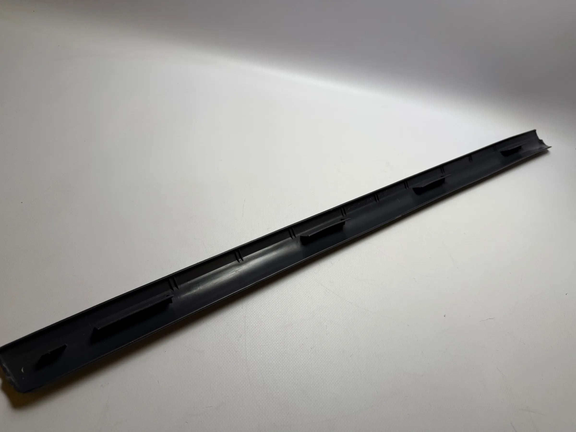 Oryginalna lewa listwa progowa Chrysler Stratus Cabrio 97 JX 2x 4665603 LH