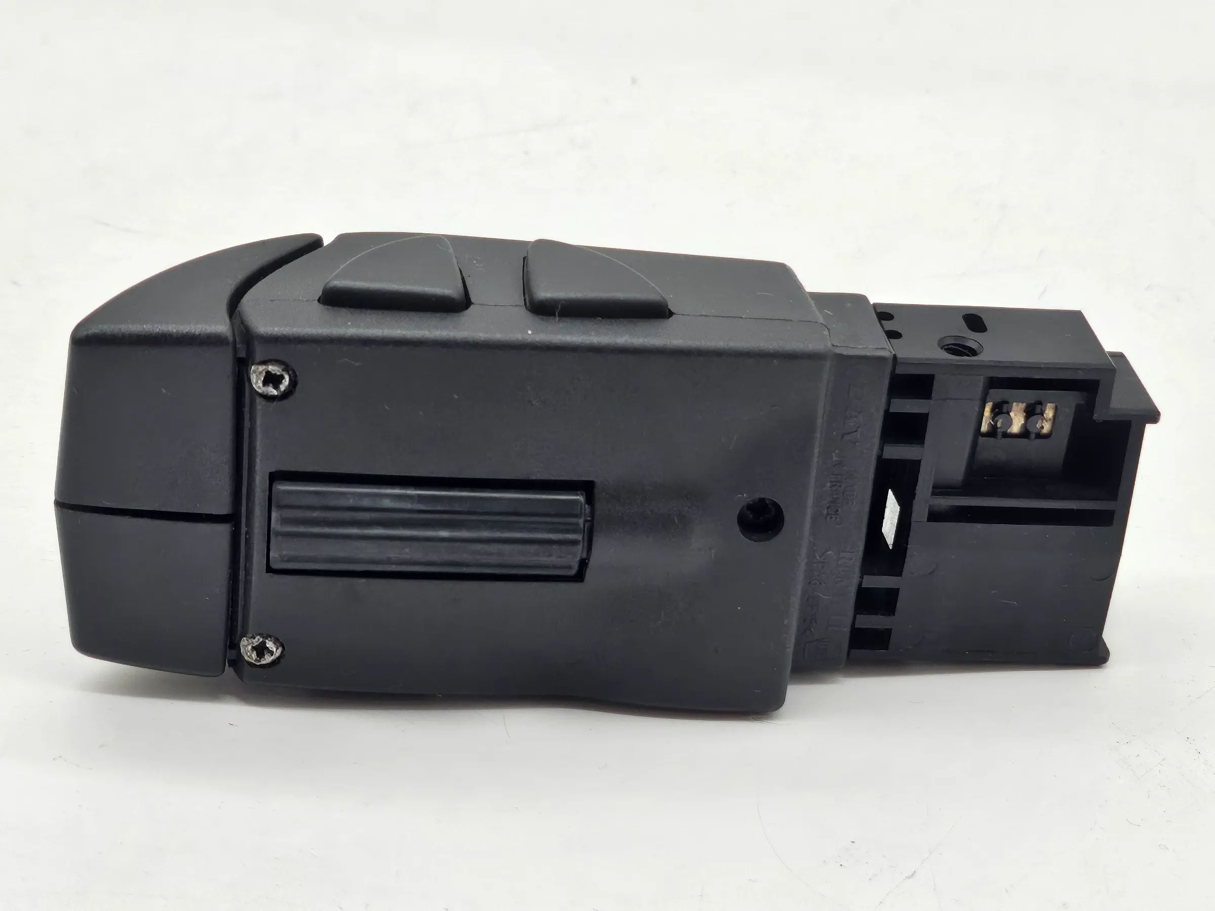 Original RENAULT LAGUNA II (BG0/1_) 2.2 DCI Comando de Rádio Manual 7701049643