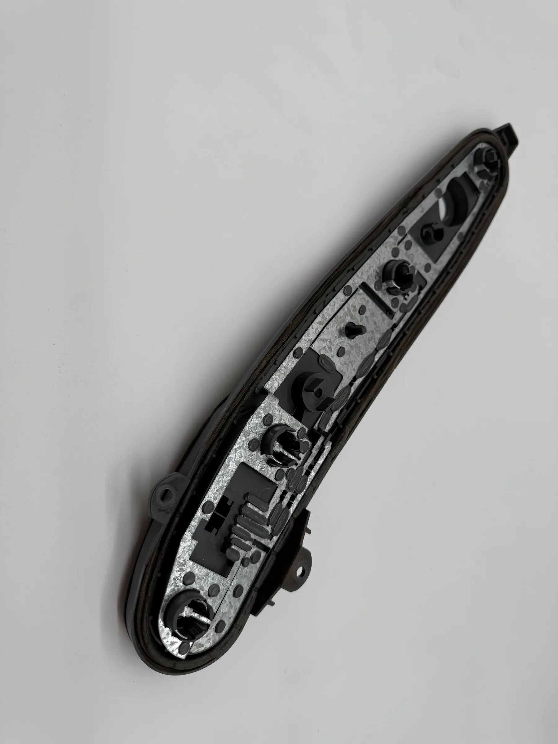 Porte-lampe feu arrière gauche Fiat Punto gris