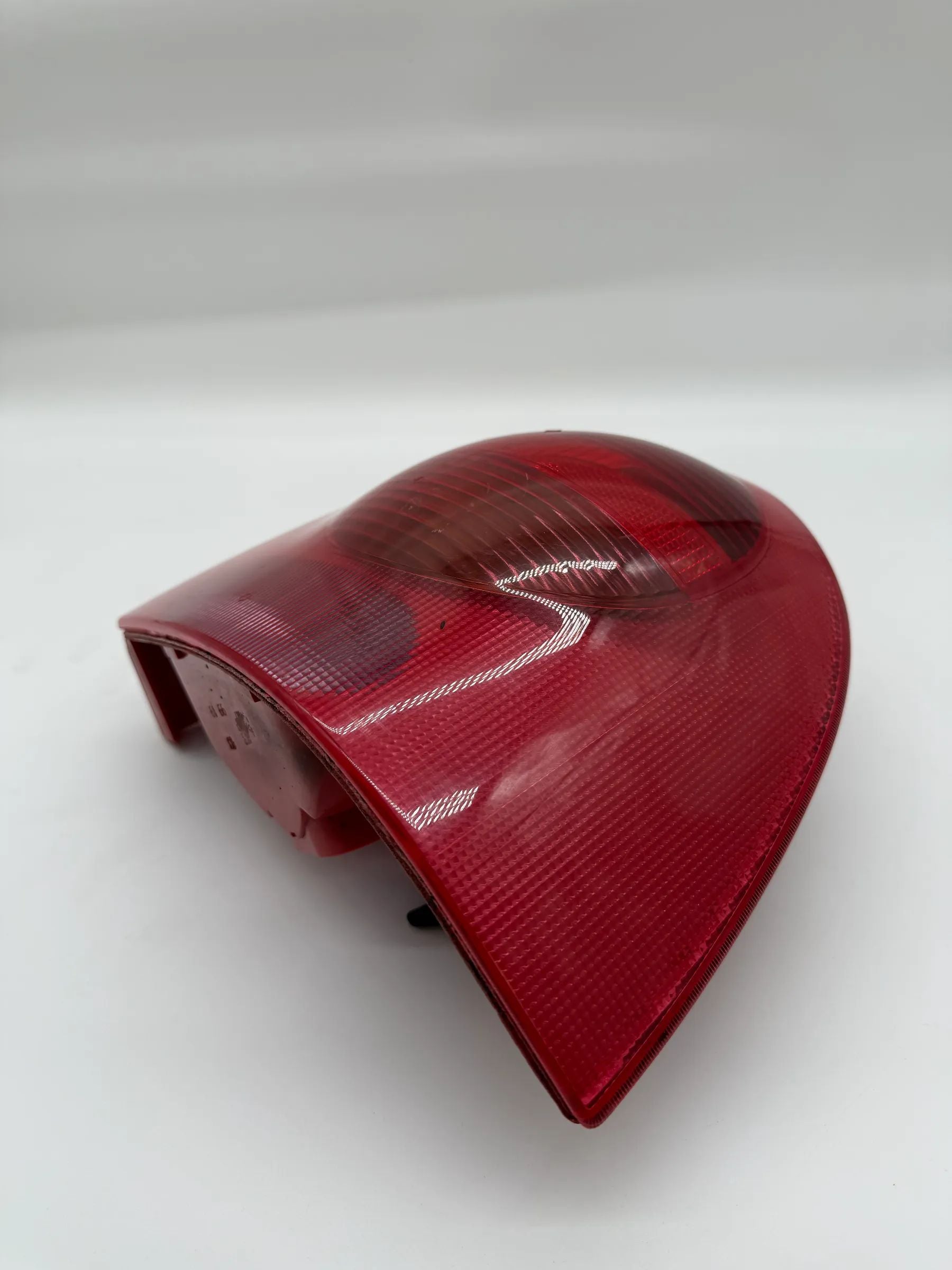 Renault Twingo C06 rear light brake light tail light right 7700426320 