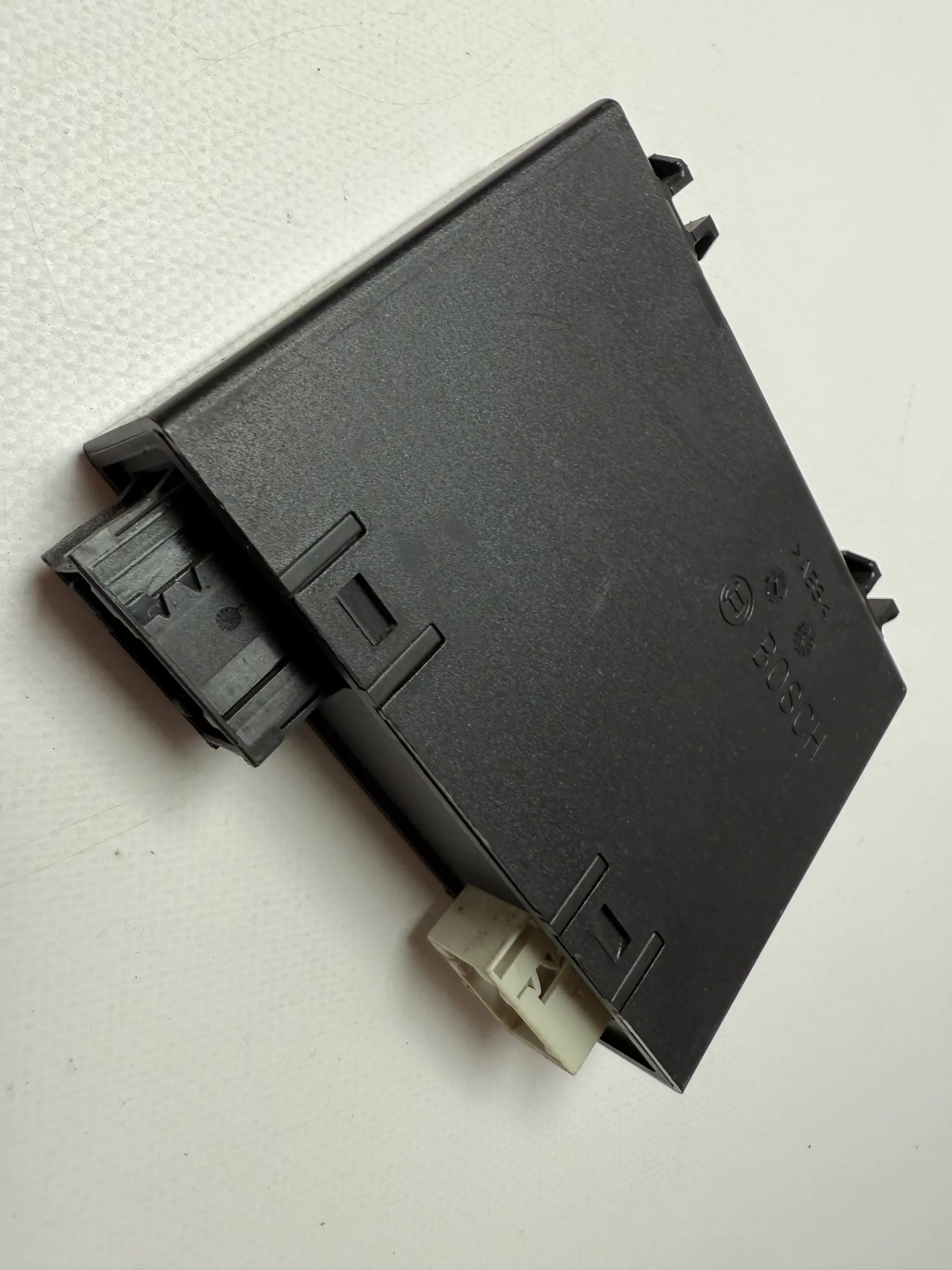 Оригинальный блок управления парктроником Opel Vectra C / Signum 3.0 13181070 / 0263004031