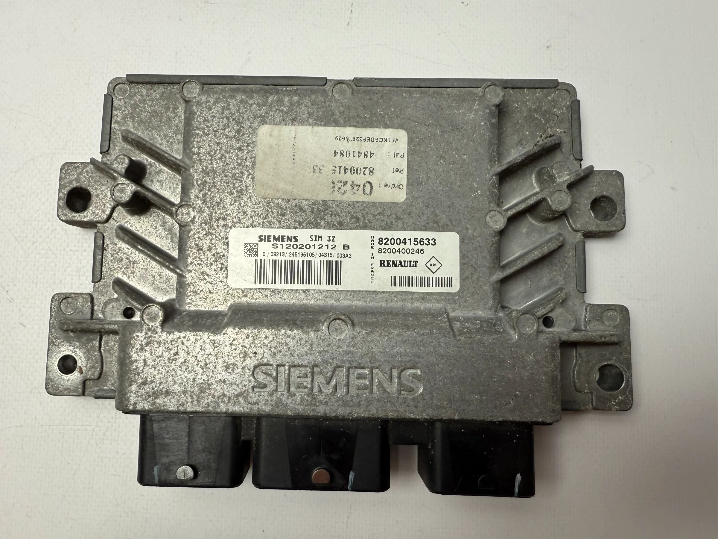 Original Renault Kangoo 1.2 Engine Control Unit ECU 8200415633 / S120201212B 