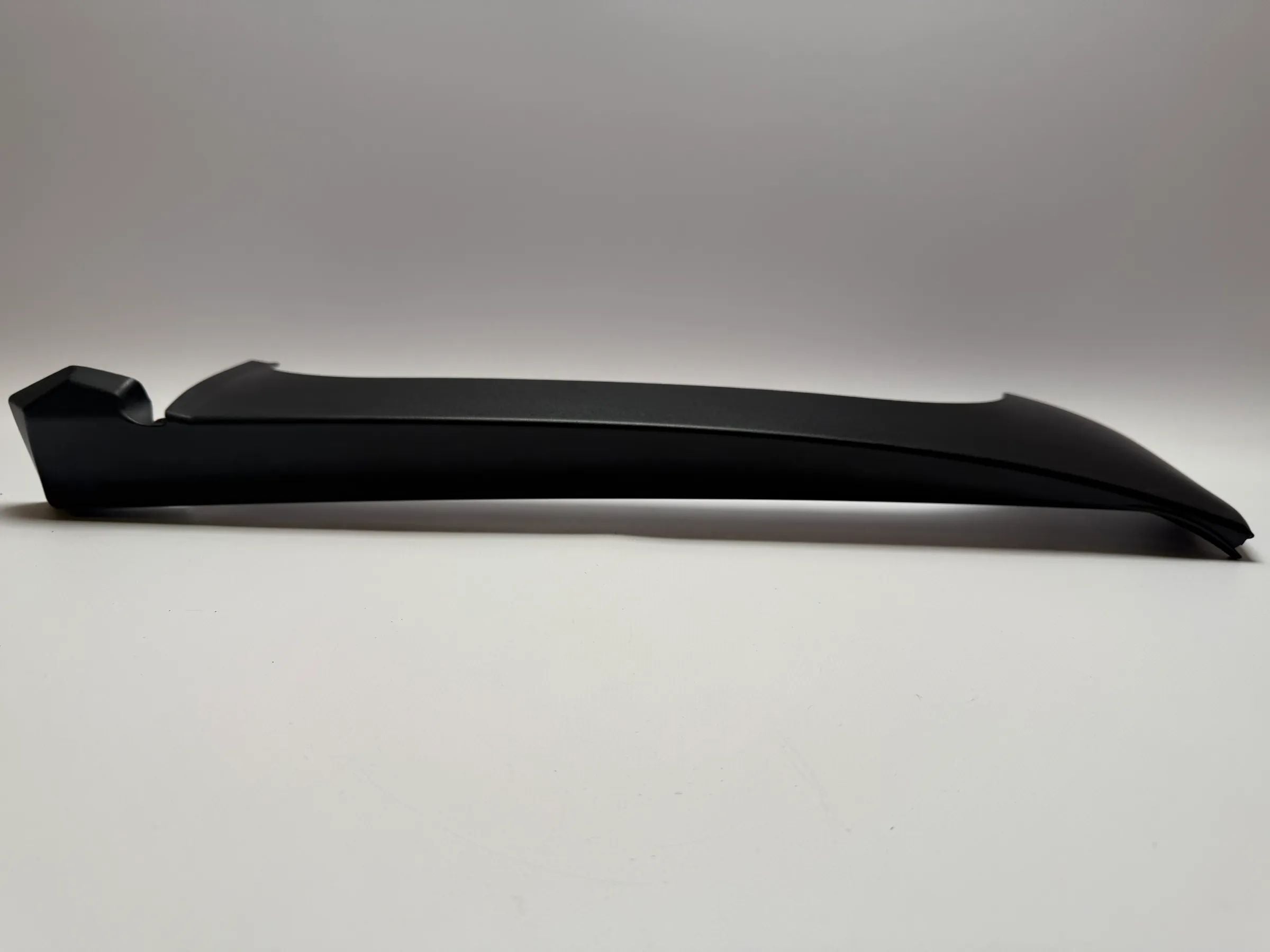 Оригинальная накладка крышки багажника BMW 3 TOURING (E91) 320D 15678911