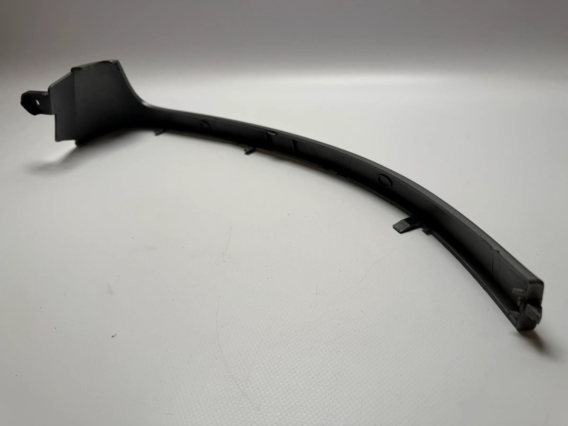 Original Opel Omega B headlight bezel bracket cover silver 90460438 RH 