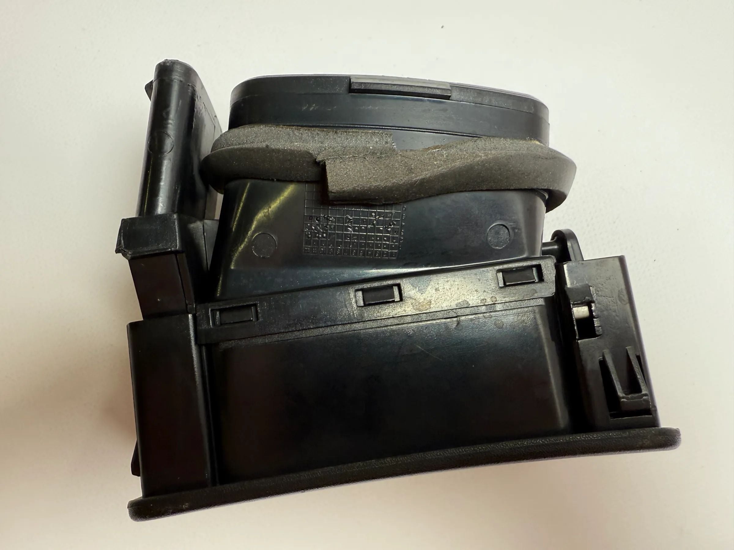 Original Renault 19 Cabrio Resguardo de Ar Direito 222575 / 7700812994