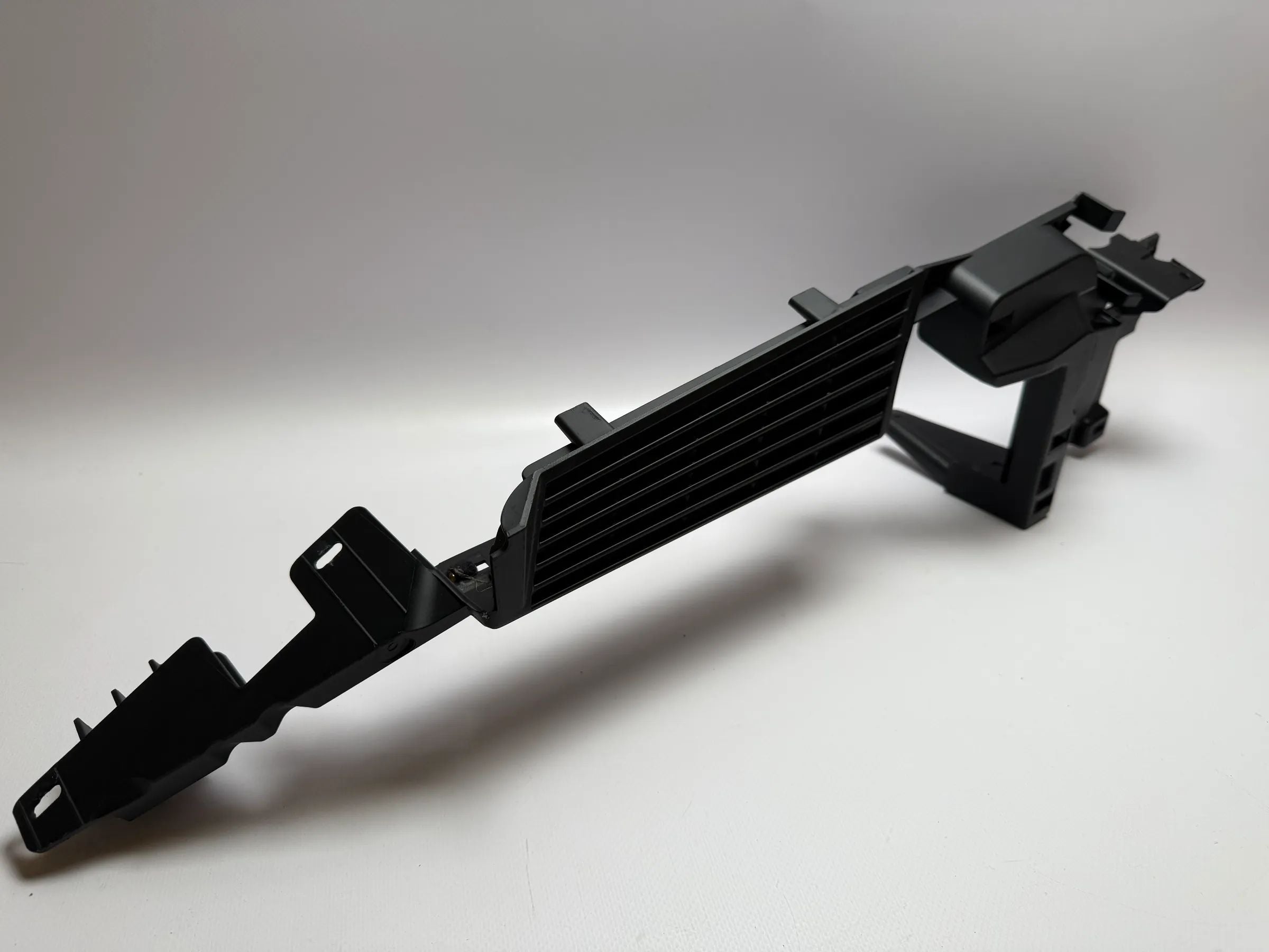 Оригинальная левая панель обшивки багажника BMW E91 черная 7068909-12