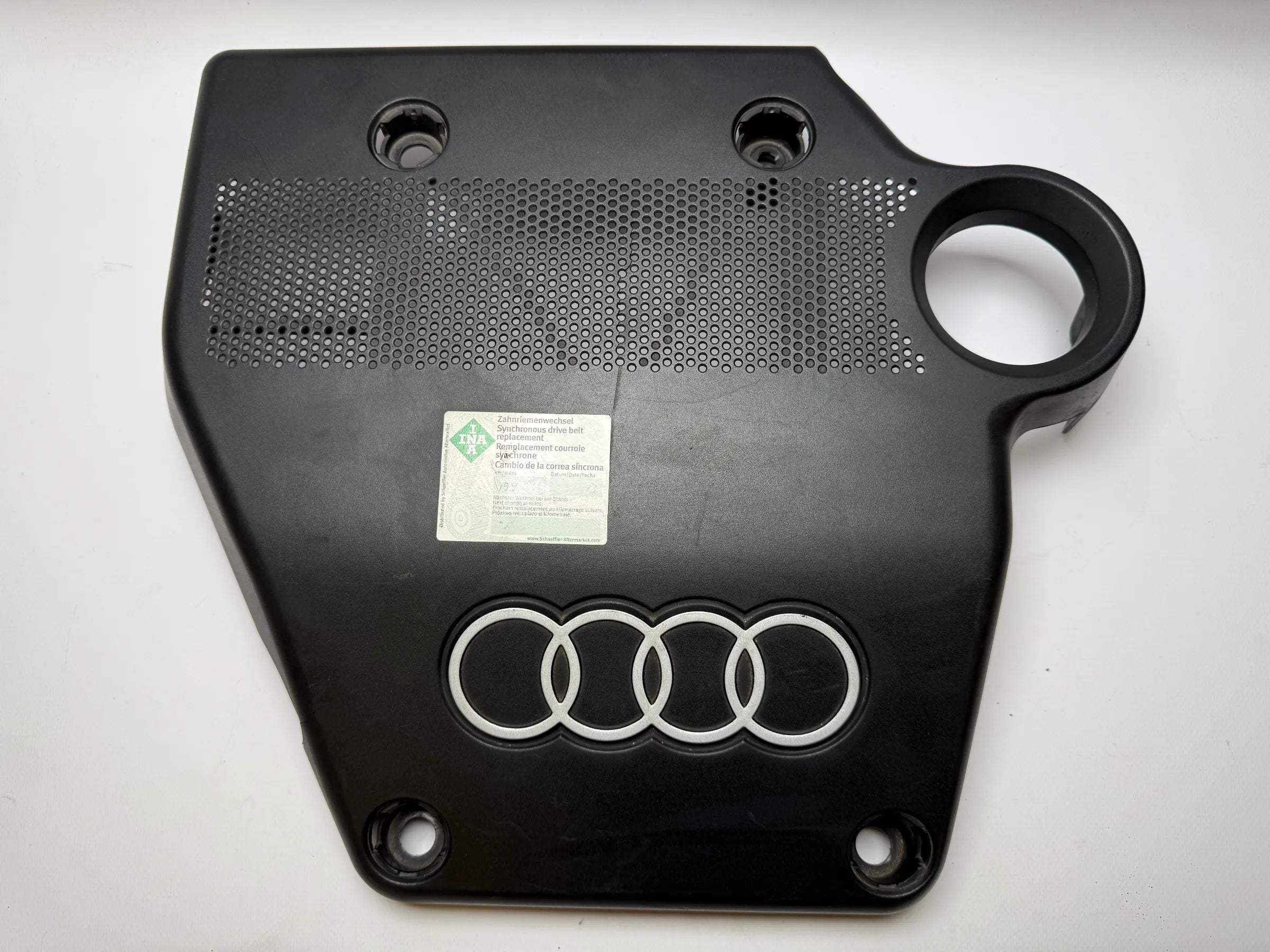 Original Audi A3 1.6 8L  Motorabdeckung  06A103925AR