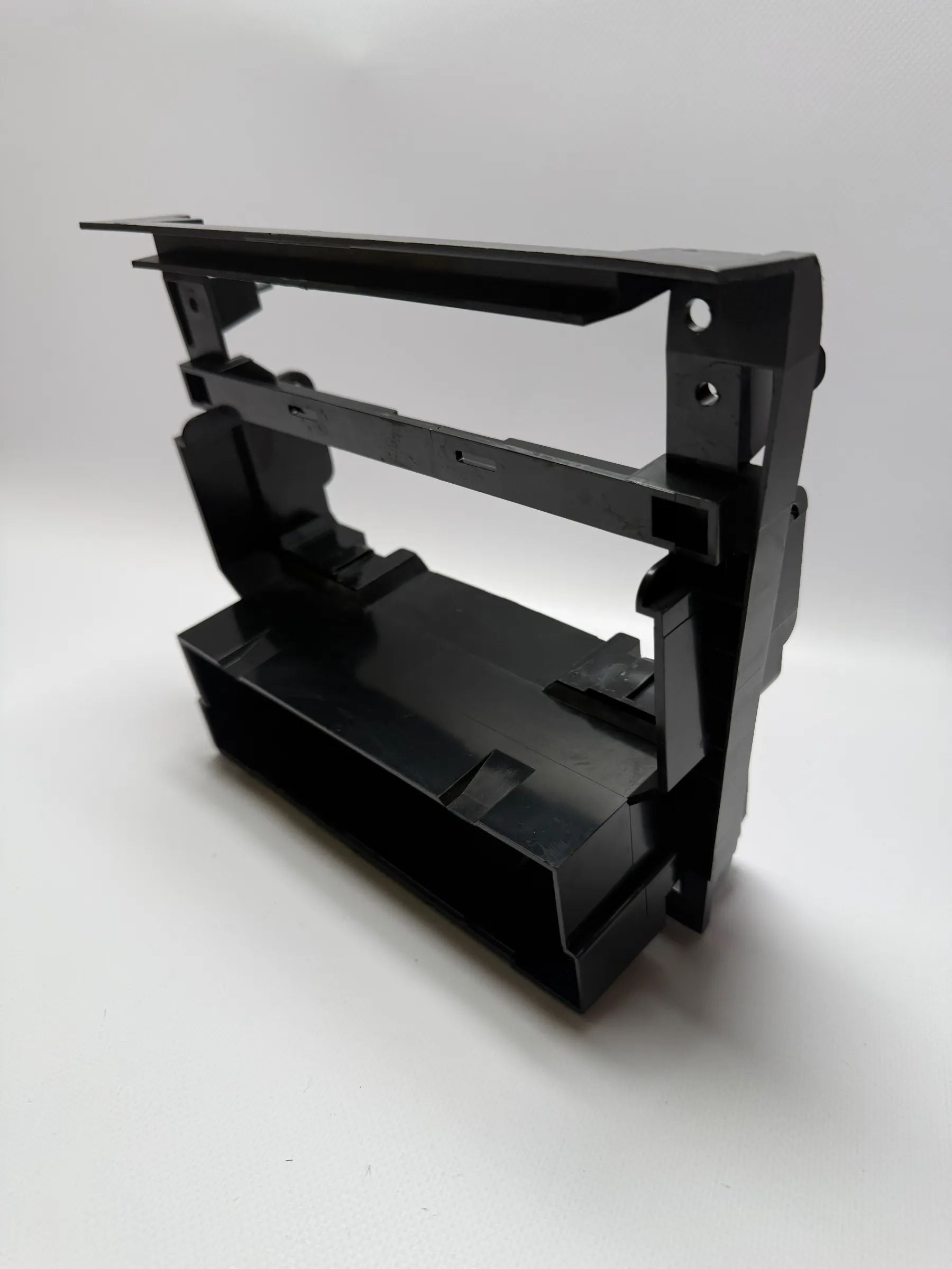 Originele Mercedes C-Klasse W202 Radiohouder Inbouwframe Middenconsole 2026890016