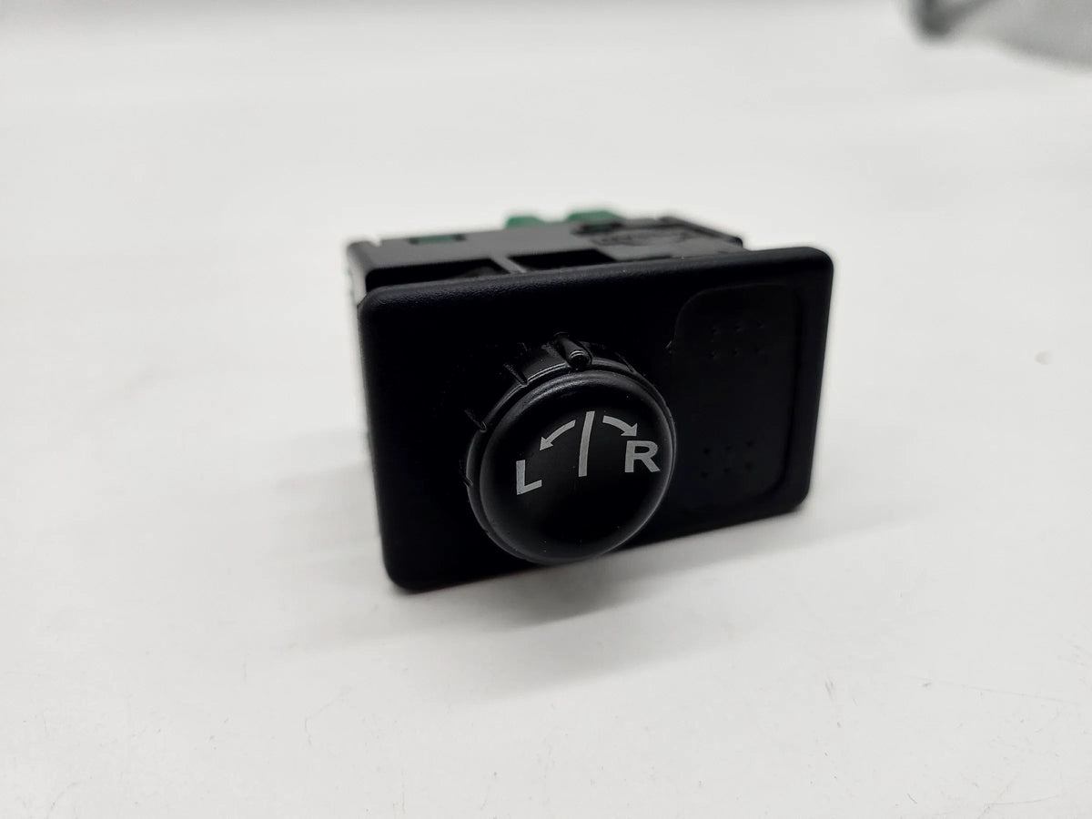 Original NISSAN Primera P12 station wagon switch mirror adjustment