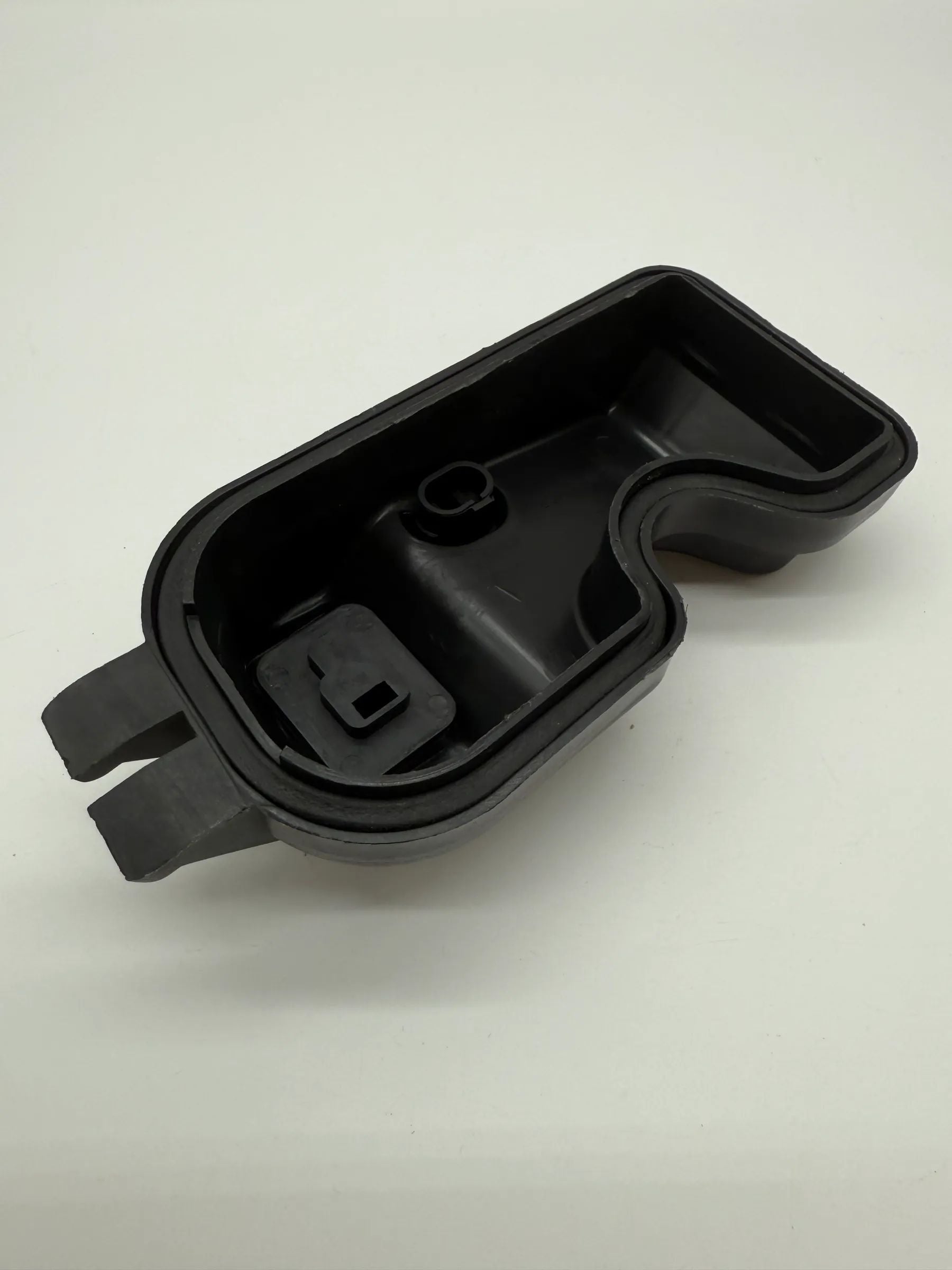 Cover dust cap 20-5958C2, L, C1119 