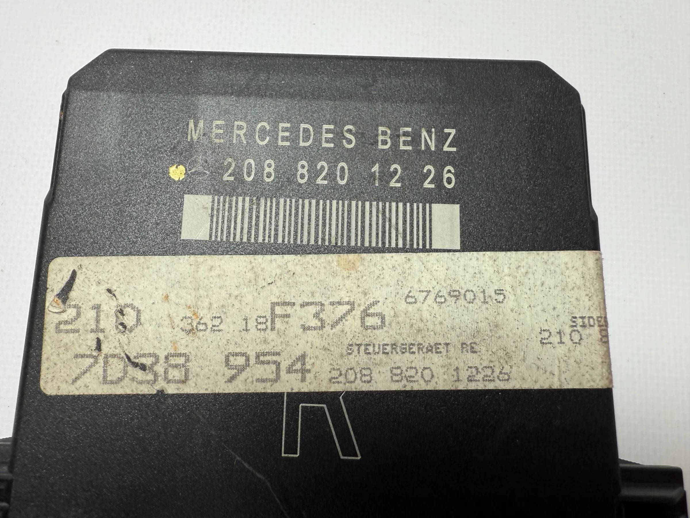Original Mercedes Benz E-Class W202 control unit door right 2088201226 