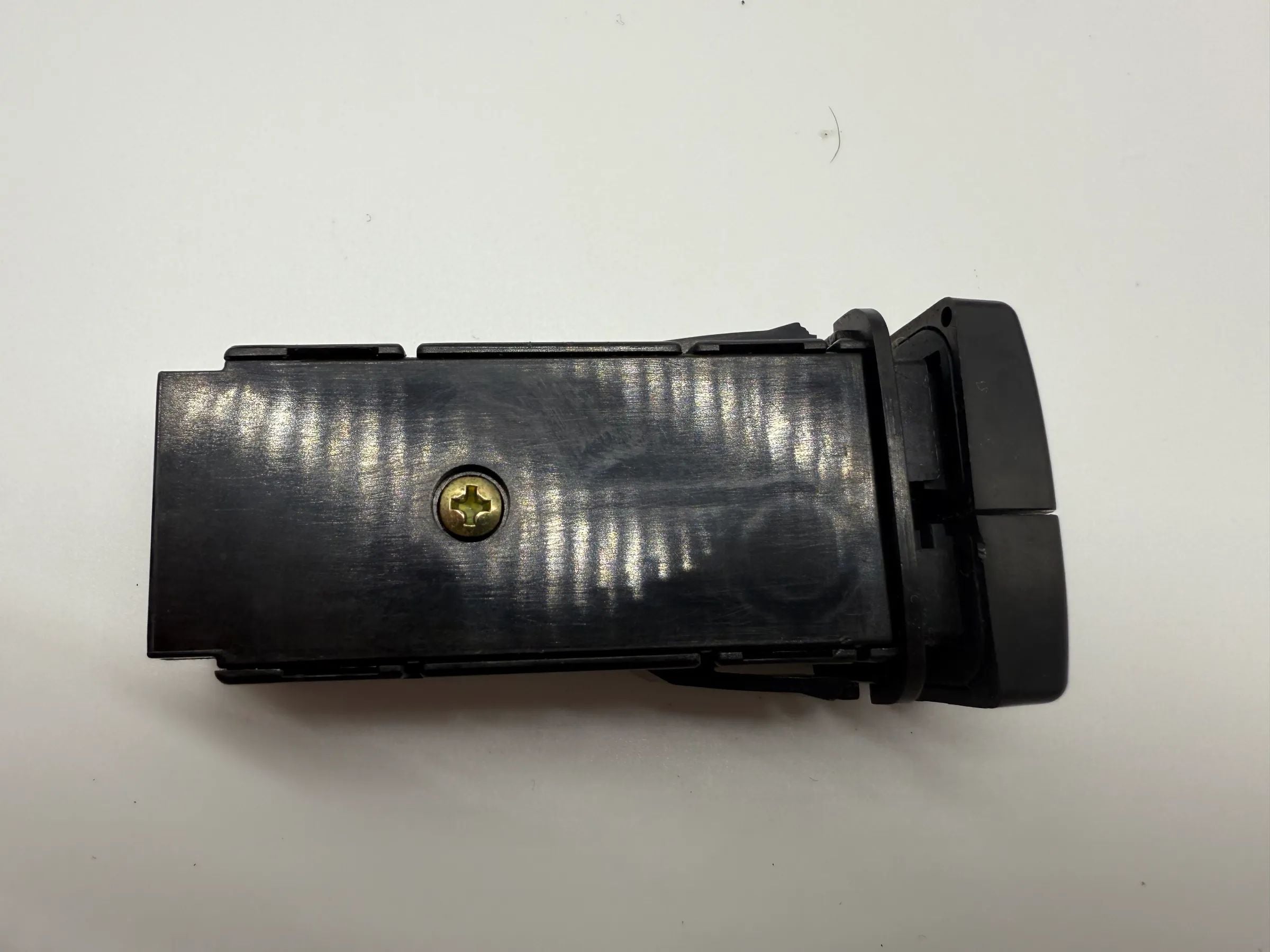 純正マツダ プレマシー CP1.9 フォグランプスイッチ Stanley GE4V-66-480