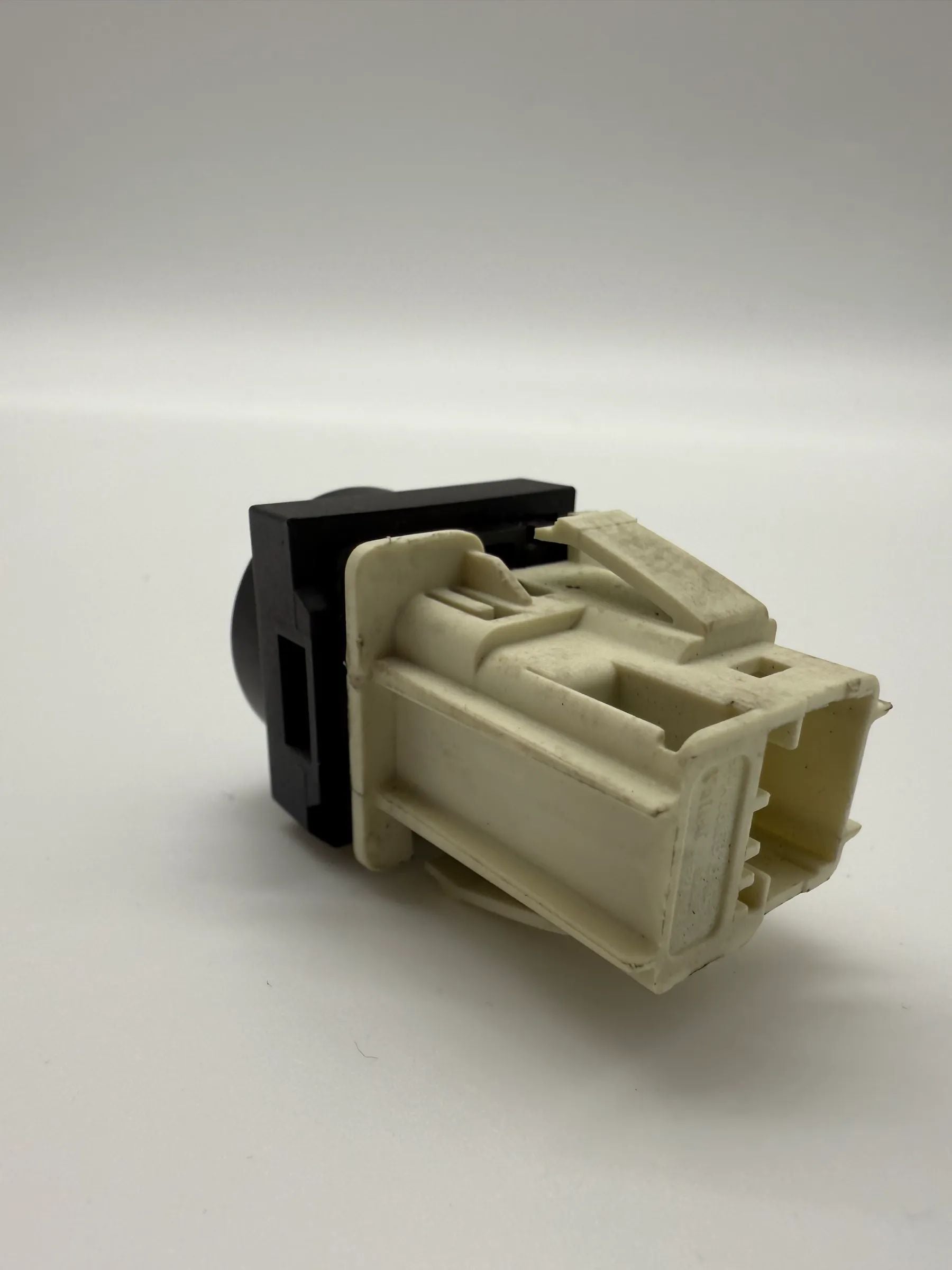 Oryginalny przełącznik ESP Citroen Xsara Picasso VALEO 9643213977