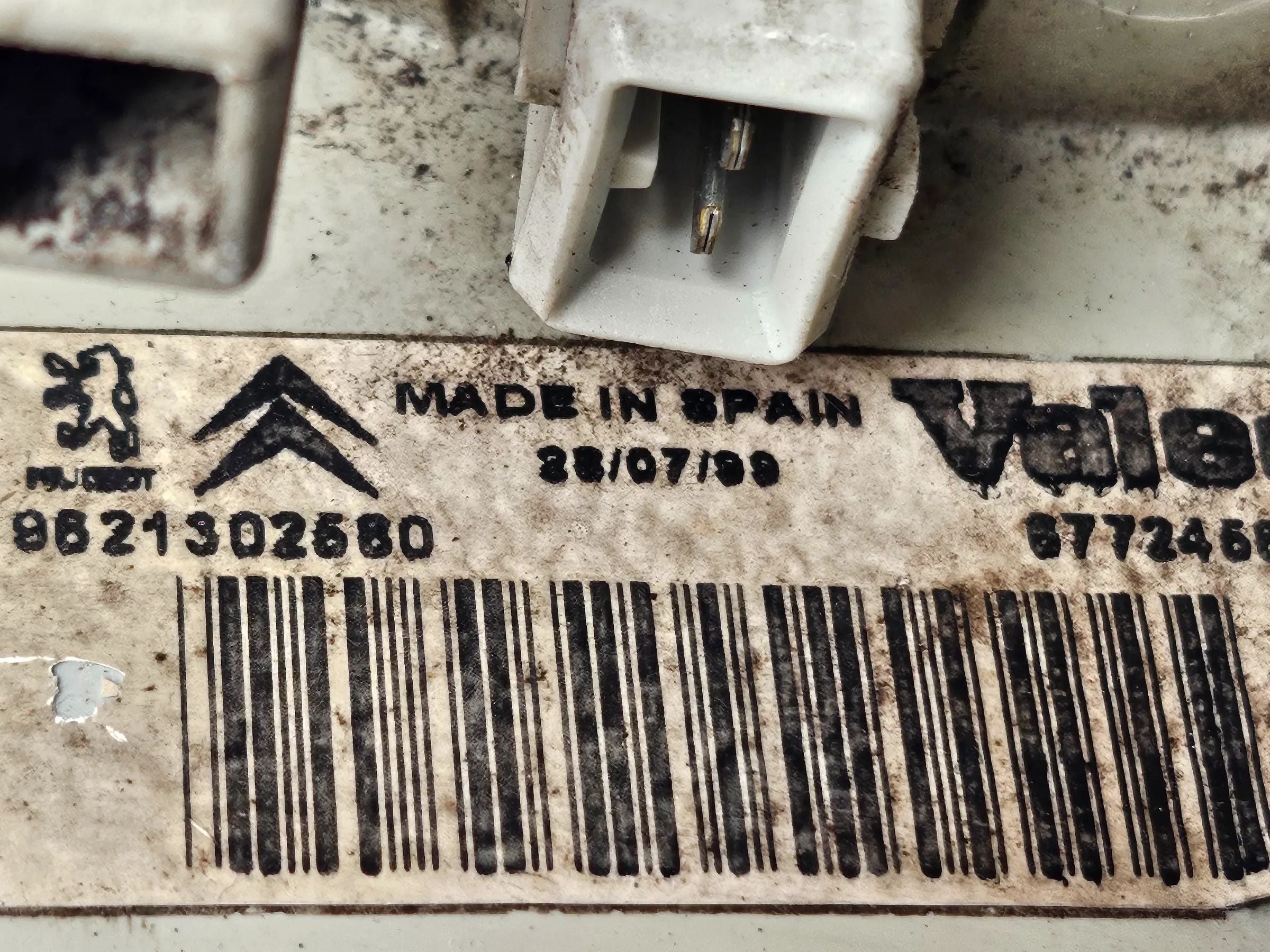 Original Peugeot Partner (5) BJ1998 indicator front right 9621302580 Valeo 