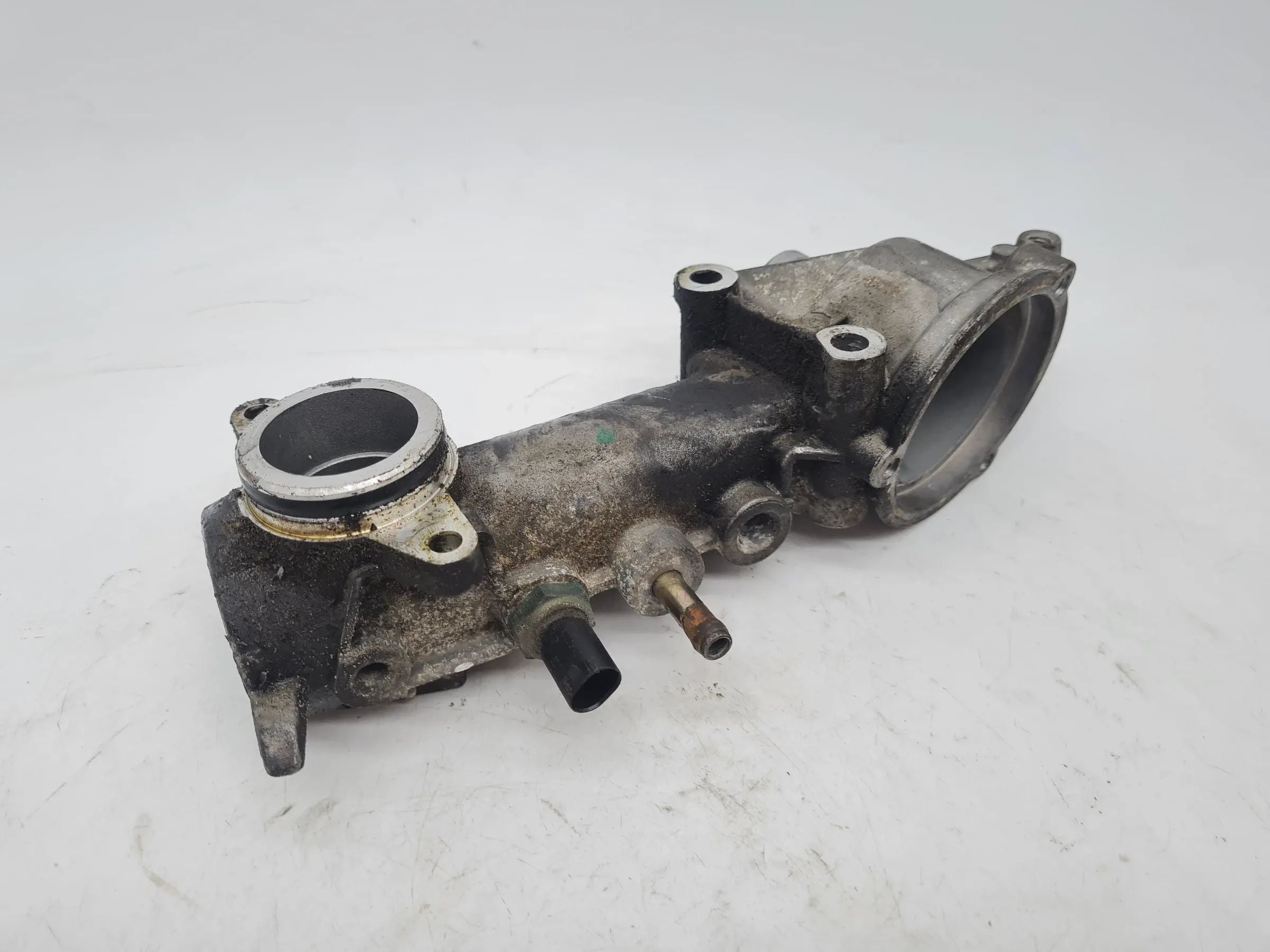 Carcaça do Termostato Original Mercedes Classe C CL203 M111.951 A1112030573