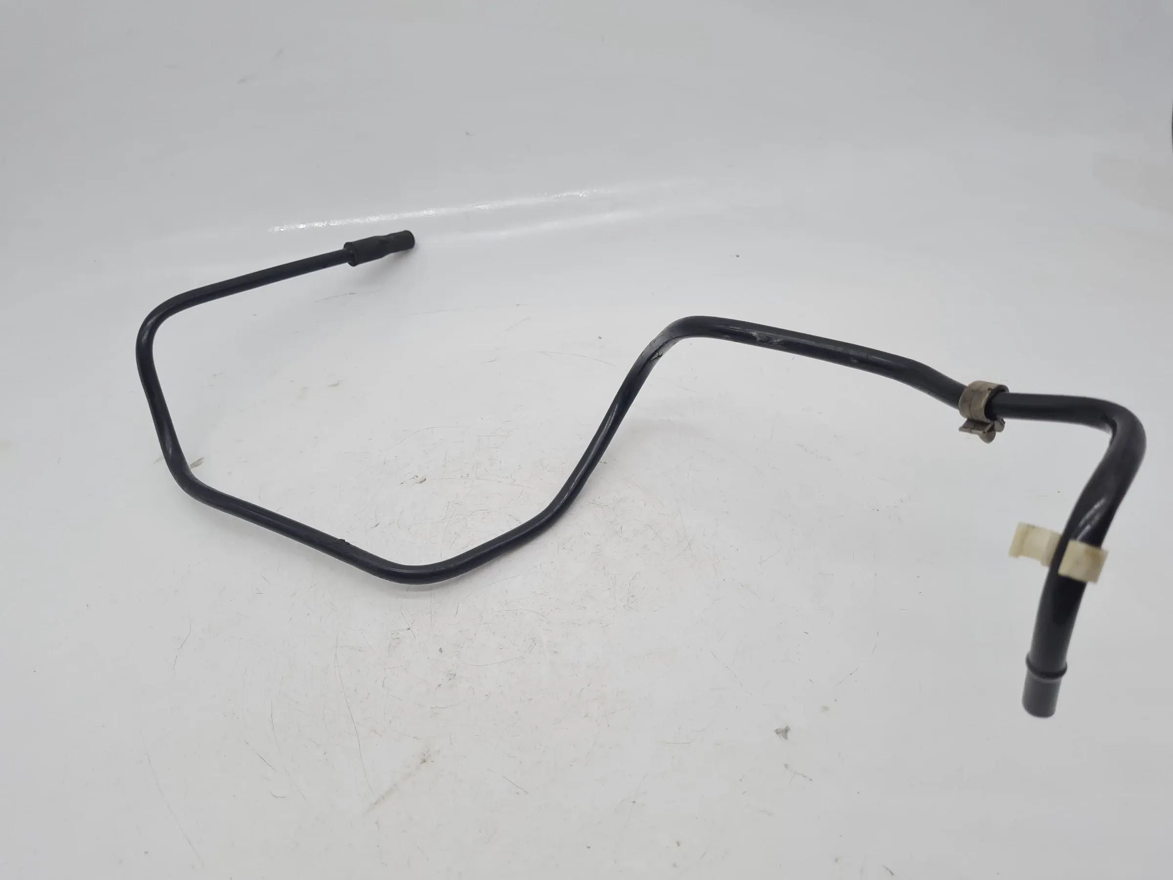Original Mercedes C-Klasse CL203 アンダープレッシャーホース M111.951