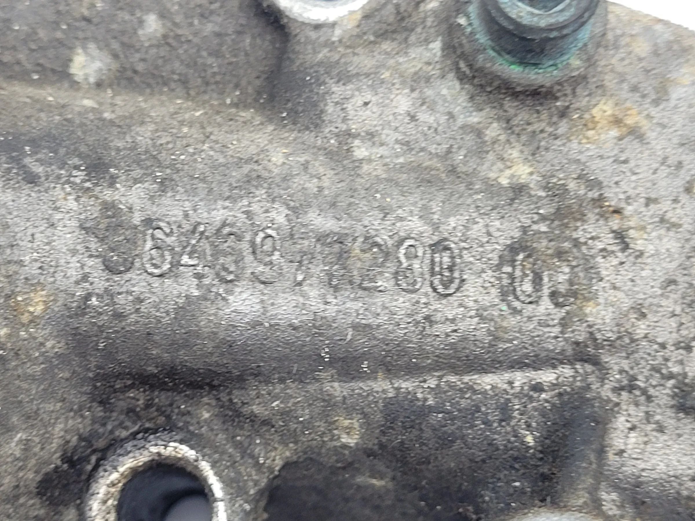 ของแท้ Peugeot 206 CC (2D) ตัวควบคุมอุณหภูมิน้ำหล่อเย็น ฝาครอบเทอร์โมสตัท 9646977280