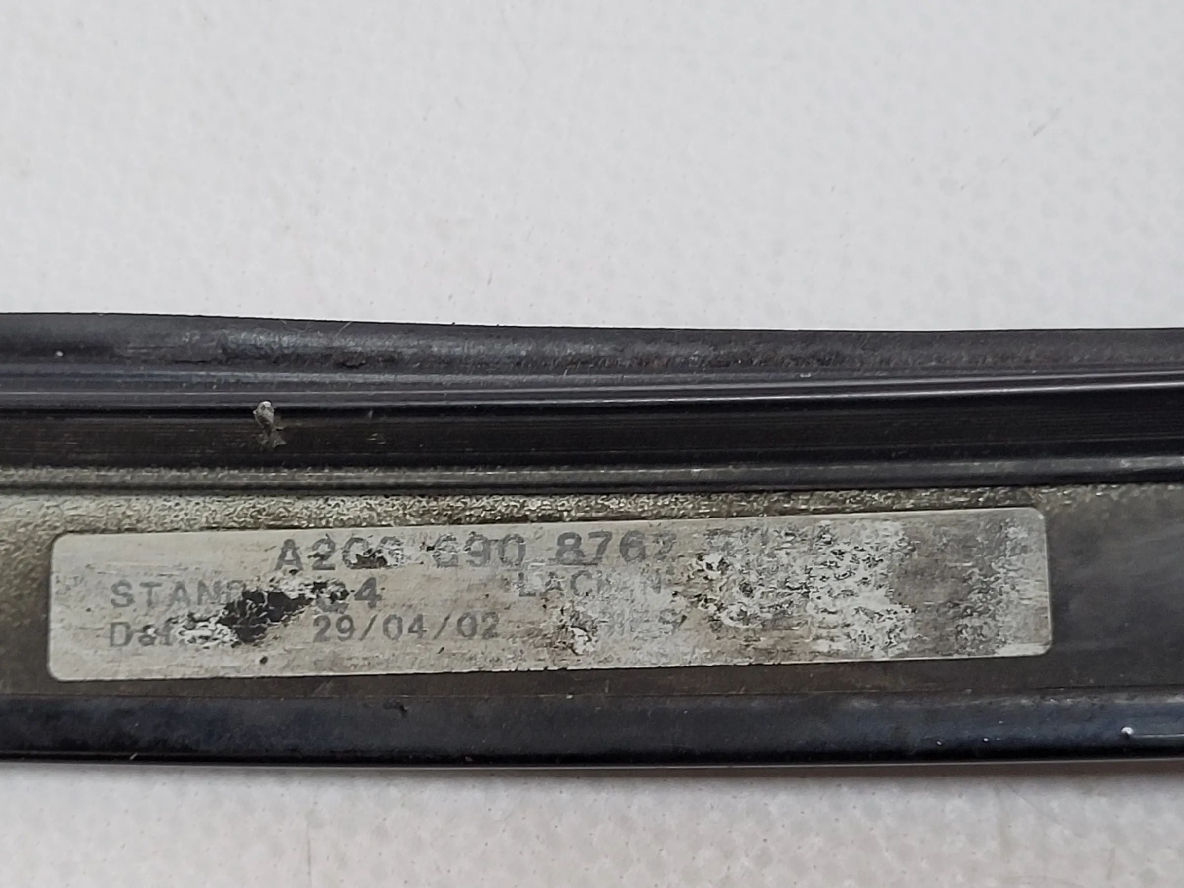 Original Mercedes C-Klasse (CL203) Leiste Wasserabweiser Links A2036908762