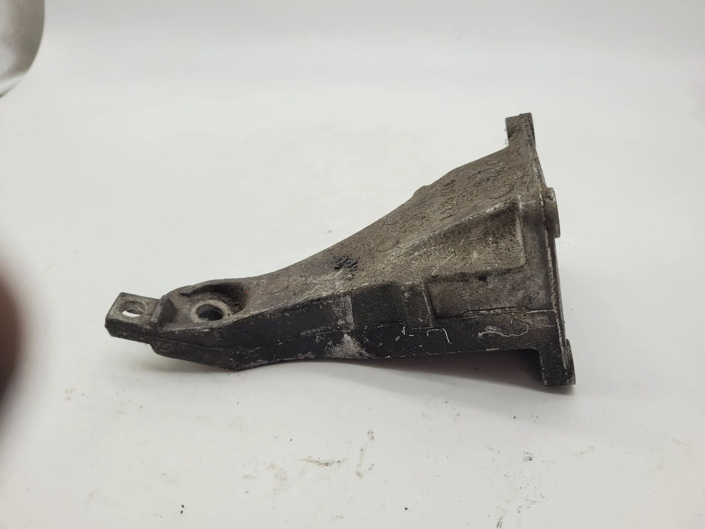 BMW 5 E34 Motorhalter Halter Motor Halterung Rechts 1135948 Original