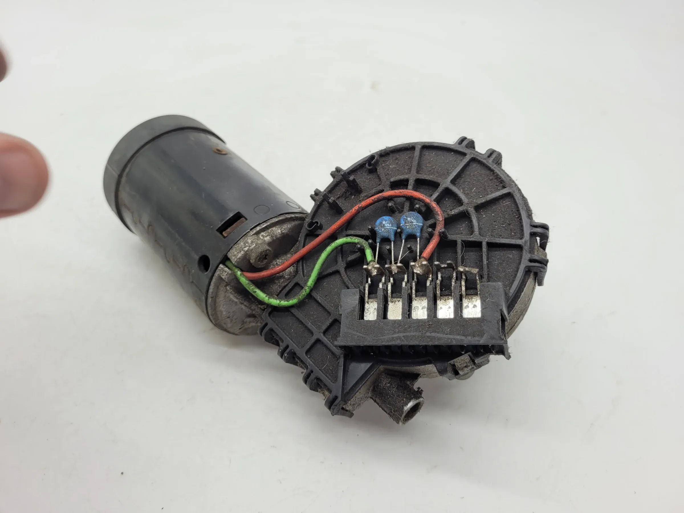 Original Mercedes-Benz E-Klasse (W210) Wischermotor Vorne 0390241420