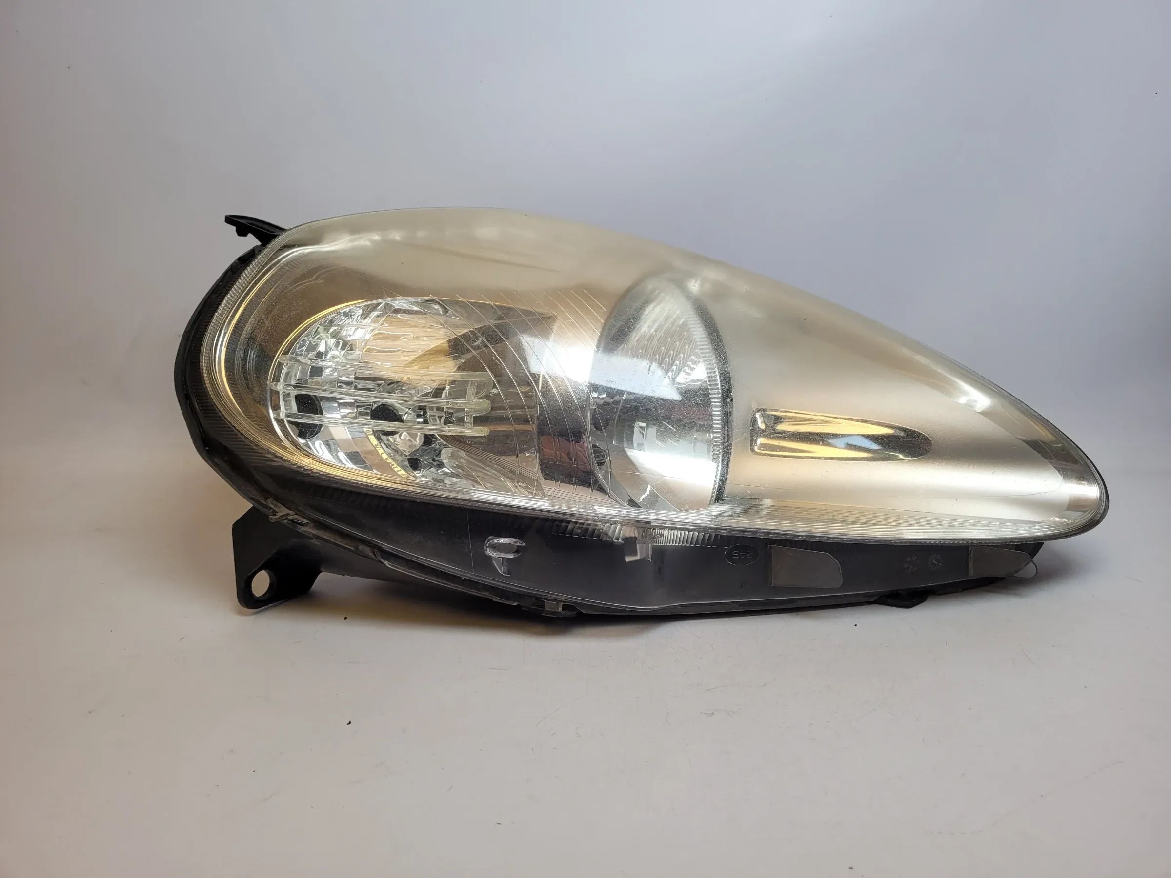 Original Fiat Punto Grande (199) Scheinwerfer/Frontleuchte Rechts 89101388