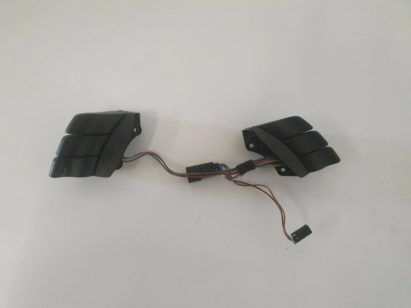 Opel Meriva A Tigra B Combo C Corsa C Cache volant Boutons multifonctions 09185419