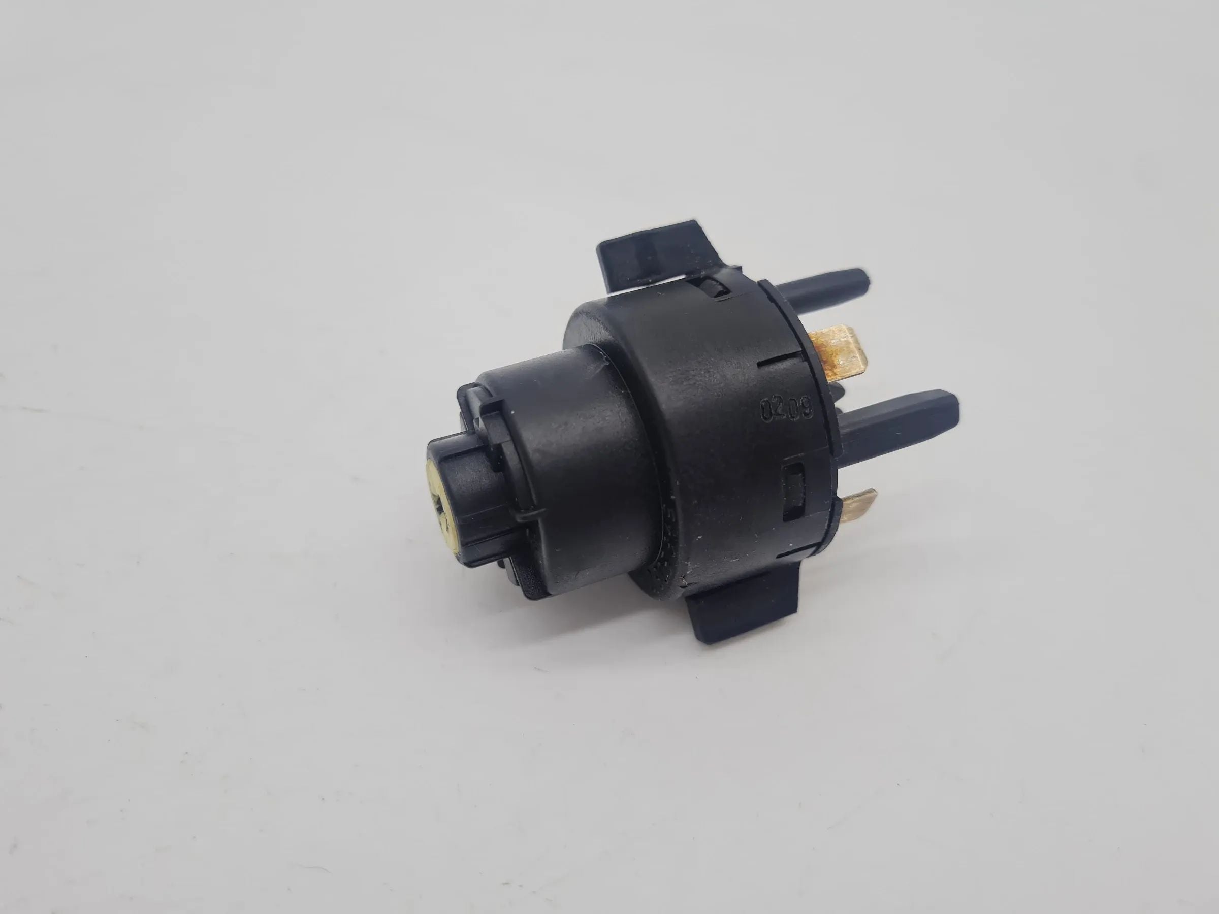Original Audi A6 (4B2/4B4) Zündschalter Schalter 4A0905849