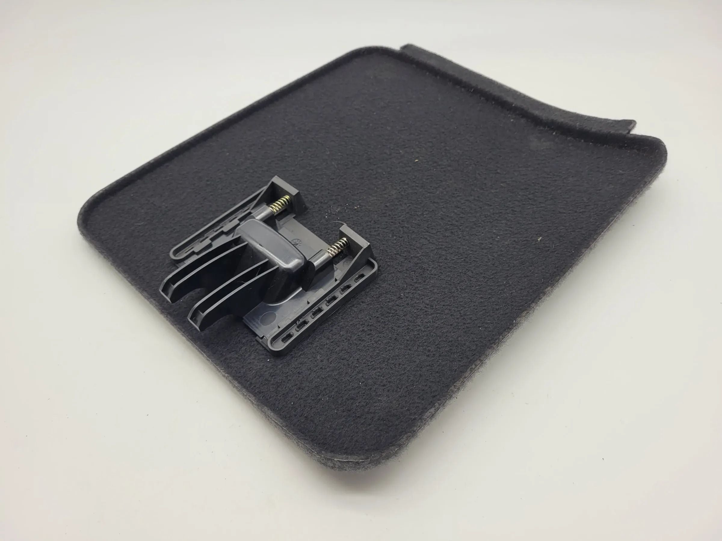Original Audi A6 (4B2/4B4) Kofferraum Verkleidung Rechts 35065130