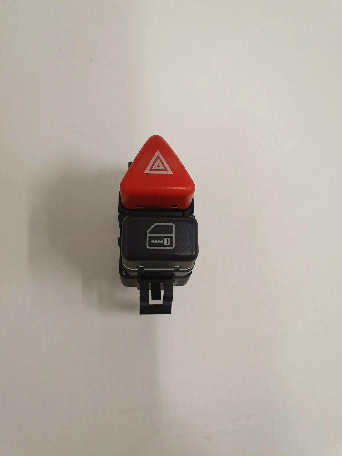 純正 Warnbilnkerschalter ZV A1688201210 Mercedes-Benz Aクラス W168 K26