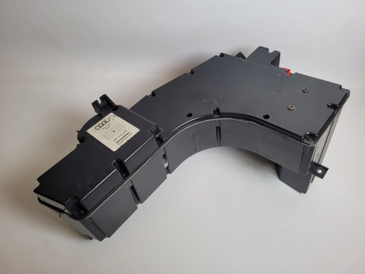 Original Audi A6 (4B2/4B4) Subwoofer Blaupunkt Rechts Hinten 4B5035382