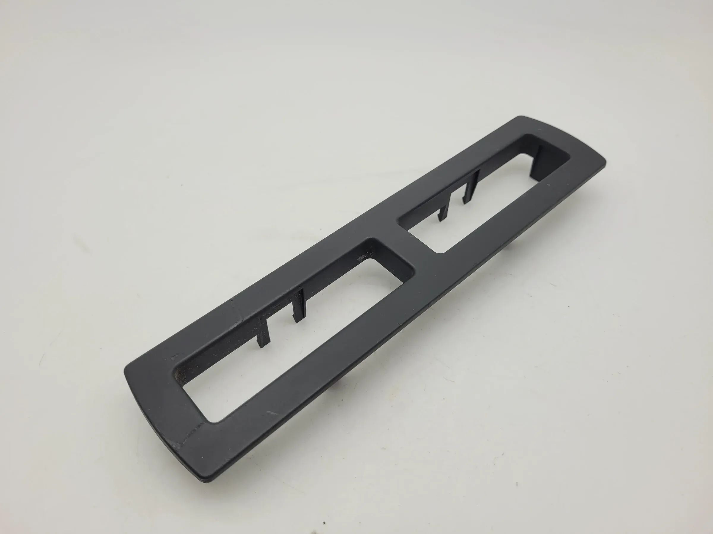 Original Audi A6 (4B2/4B4) Abdeckung Blende Getränkehalter 4B0885607